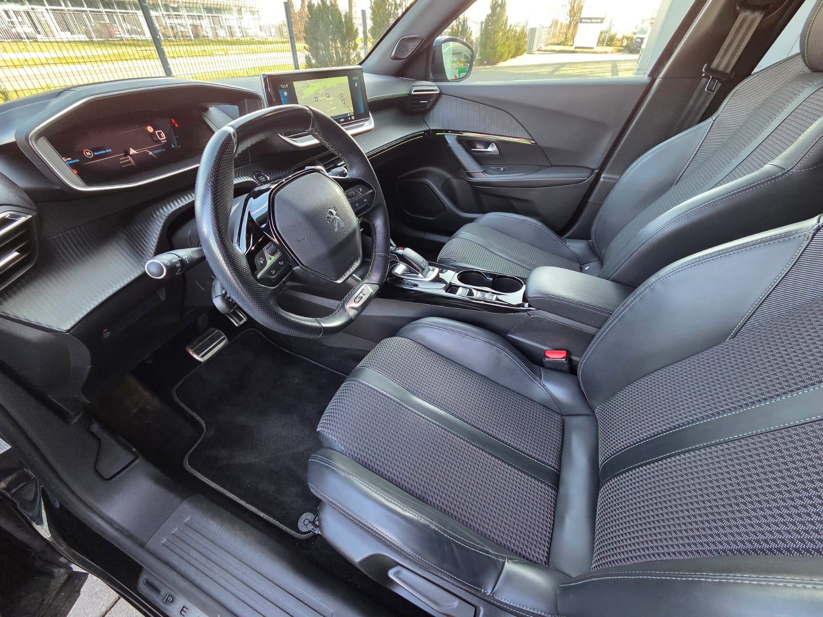Peugeot 2008 1,5 BlueHDI AUTOMATIK*GT-LINE*FULL LED NAVI ALU*GARANCIJA, fotografija 8