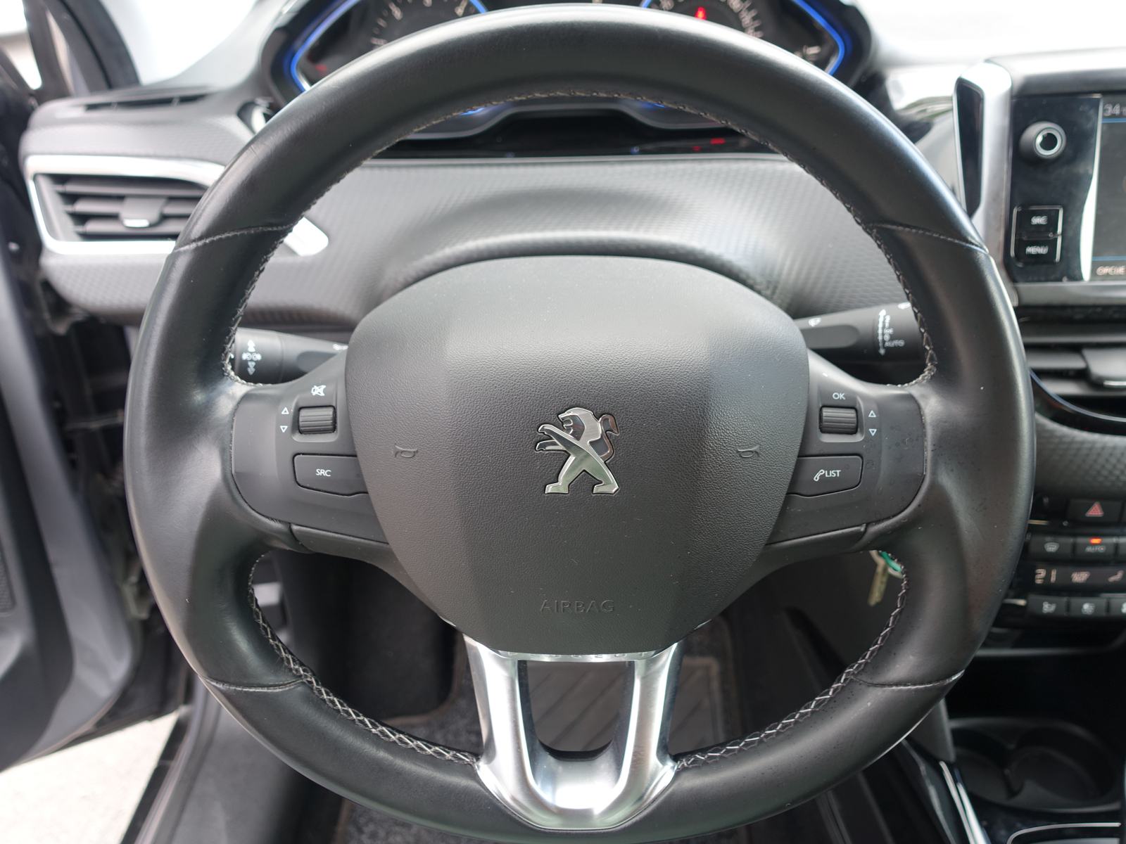Peugeot 2008 Allure 1,5 HDI 120 EAT6 Automatik /JAMSTVO + REGISTRACIJA, fotografija 15