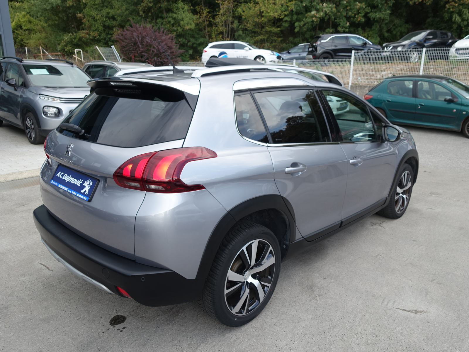 Peugeot 2008 Allure 1,5 HDI 120 EAT6 Automatik /JAMSTVO + REGISTRACIJA, fotografija 3