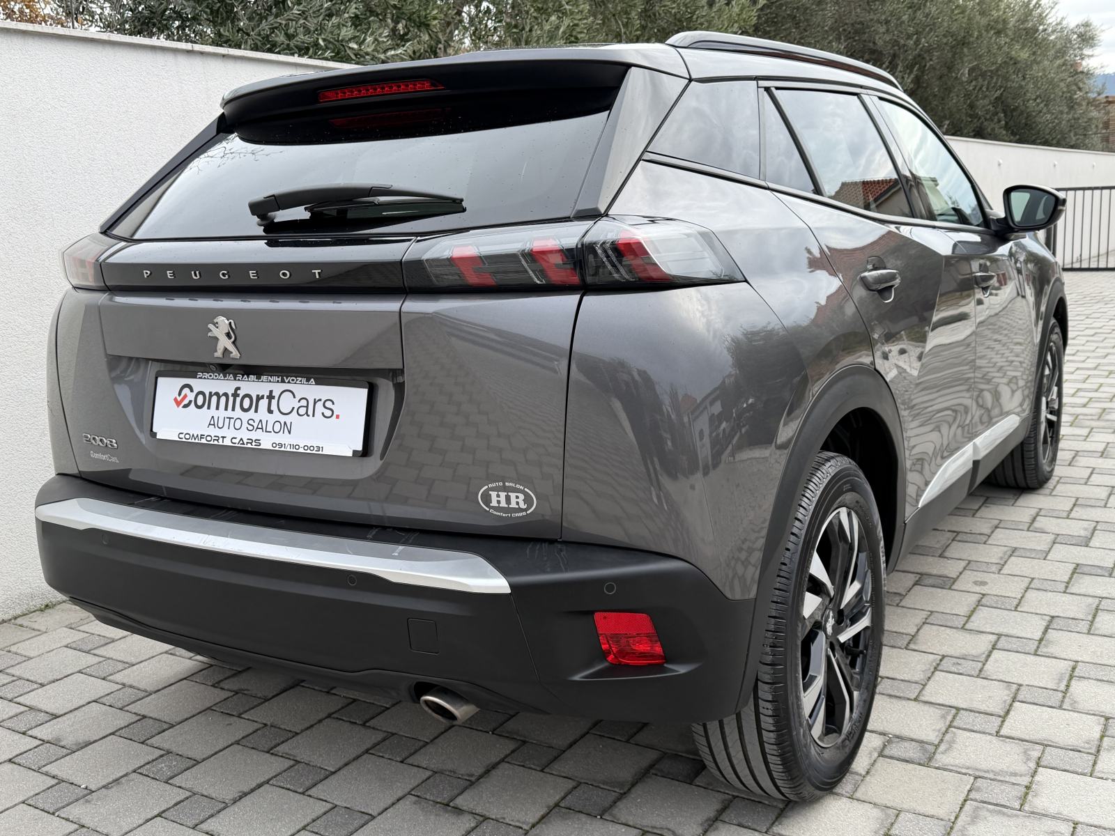 Peugeot 2008 1,5 BlueHDI~Automatik~Navi~Virtual~Led~Kamera~Servisna~, fotografija 6