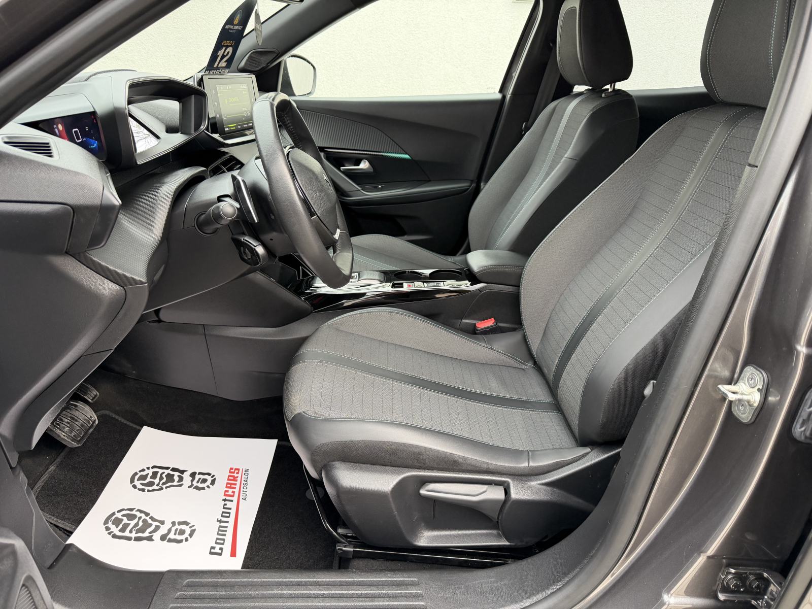 Peugeot 2008 1,5 BlueHDI~Automatik~Navi~Virtual~Led~Kamera~Servisna~, fotografija 15