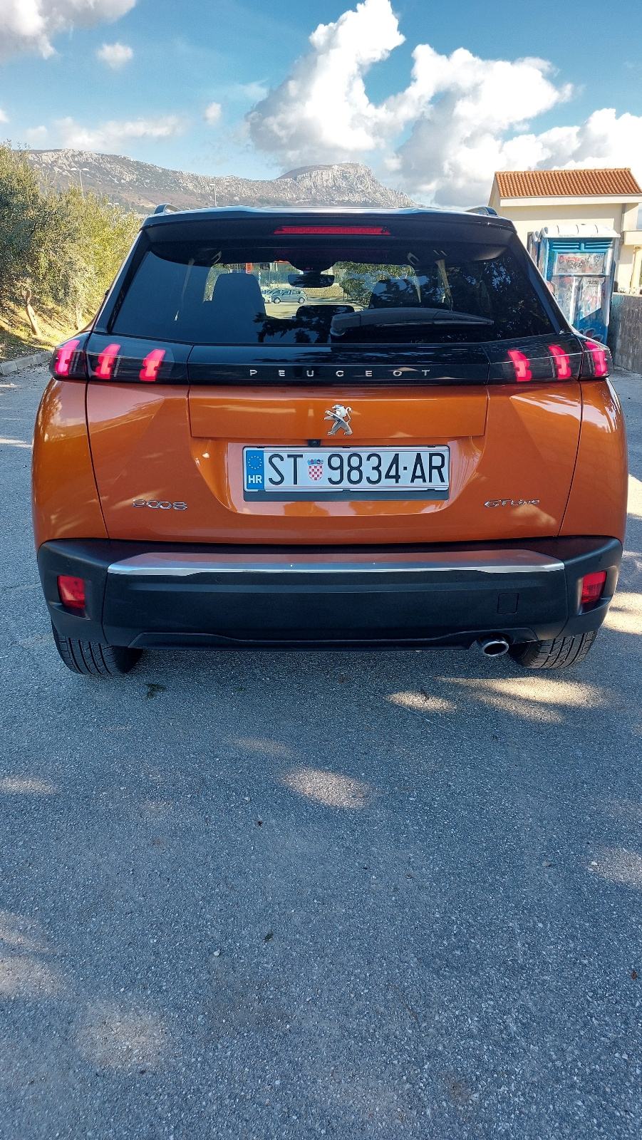 Peugeot 2008 1,5 BlueHDI GT LINE AUTOMATIK, fotografija 5