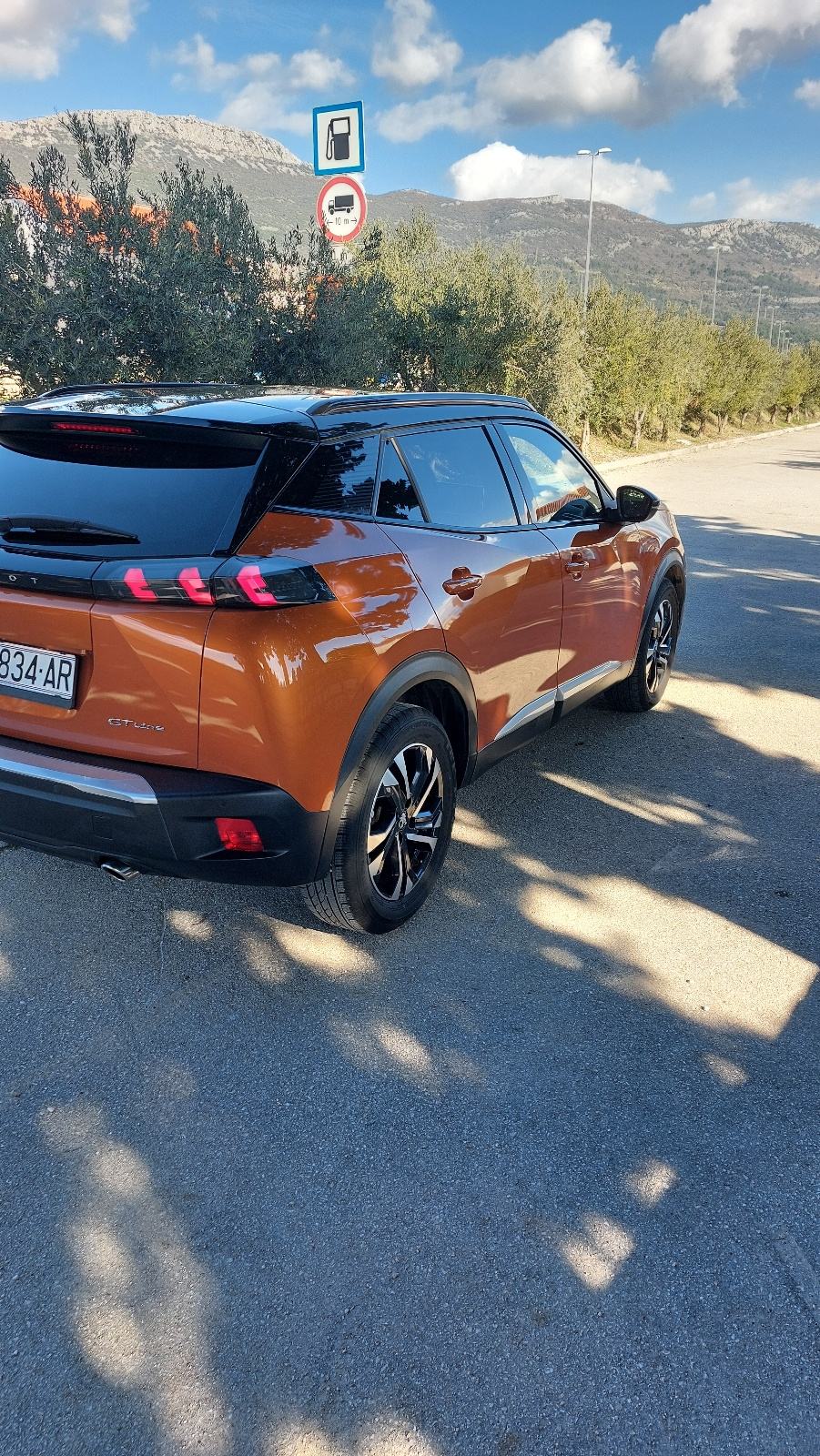 Peugeot 2008 1,5 BlueHDI GT LINE AUTOMATIK, fotografija 6