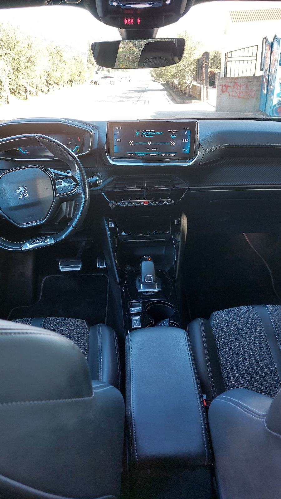 Peugeot 2008 1,5 BlueHDI GT LINE AUTOMATIK, fotografija 15