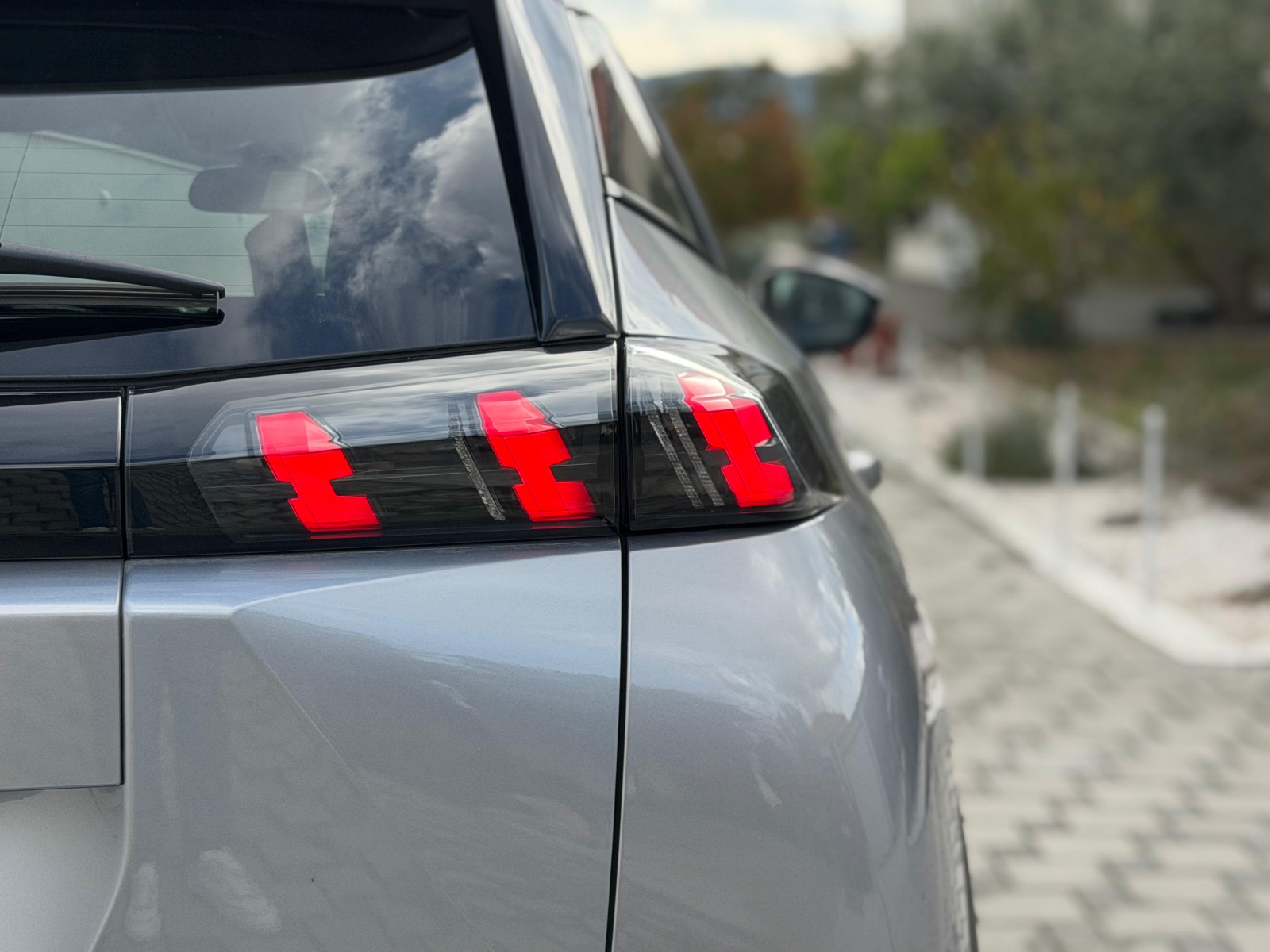 Peugeot 2008 1,5 BlueHDI~Automatik~Virtual~Kamera~Servisna~Jamstvo, fotografija 11