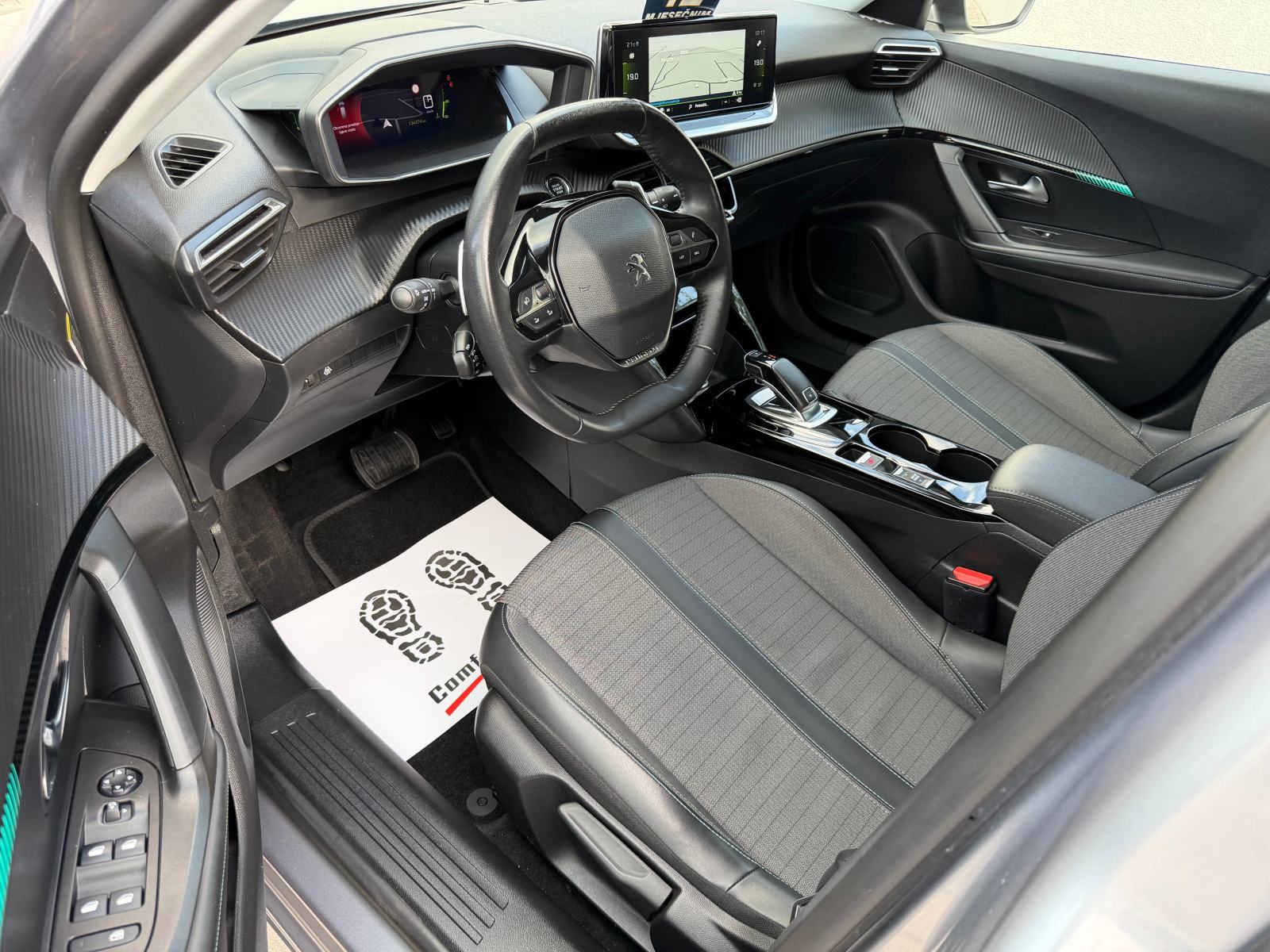 Peugeot 2008 1,5 BlueHDI~Automatik~Virtual~Kamera~Servisna~Jamstvo, fotografija 18