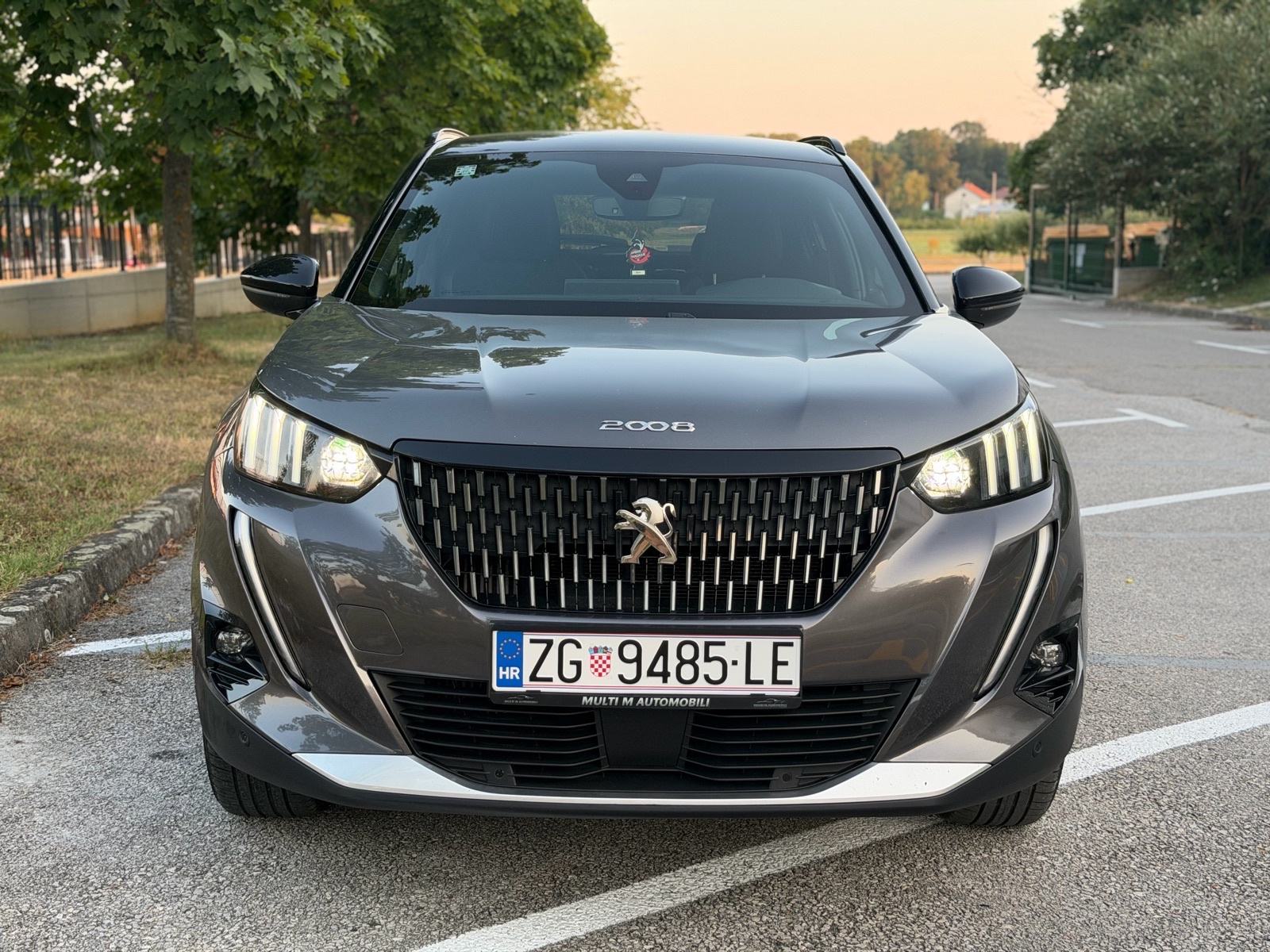 Peugeot 2008 1,5 BlueHDI GT Line Automatik Alkantara 3D Virtual, fotografija 8