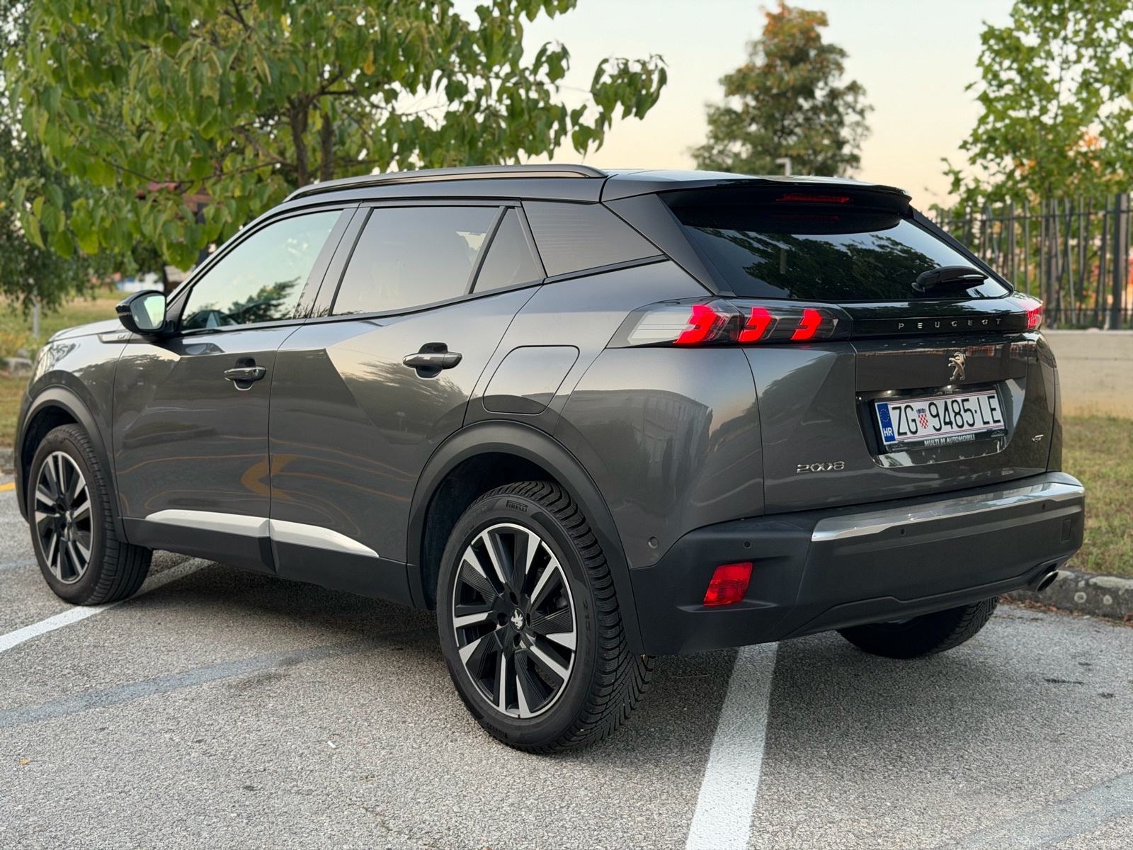 Peugeot 2008 1,5 BlueHDI GT Line Automatik Alkantara 3D Virtual, fotografija 3