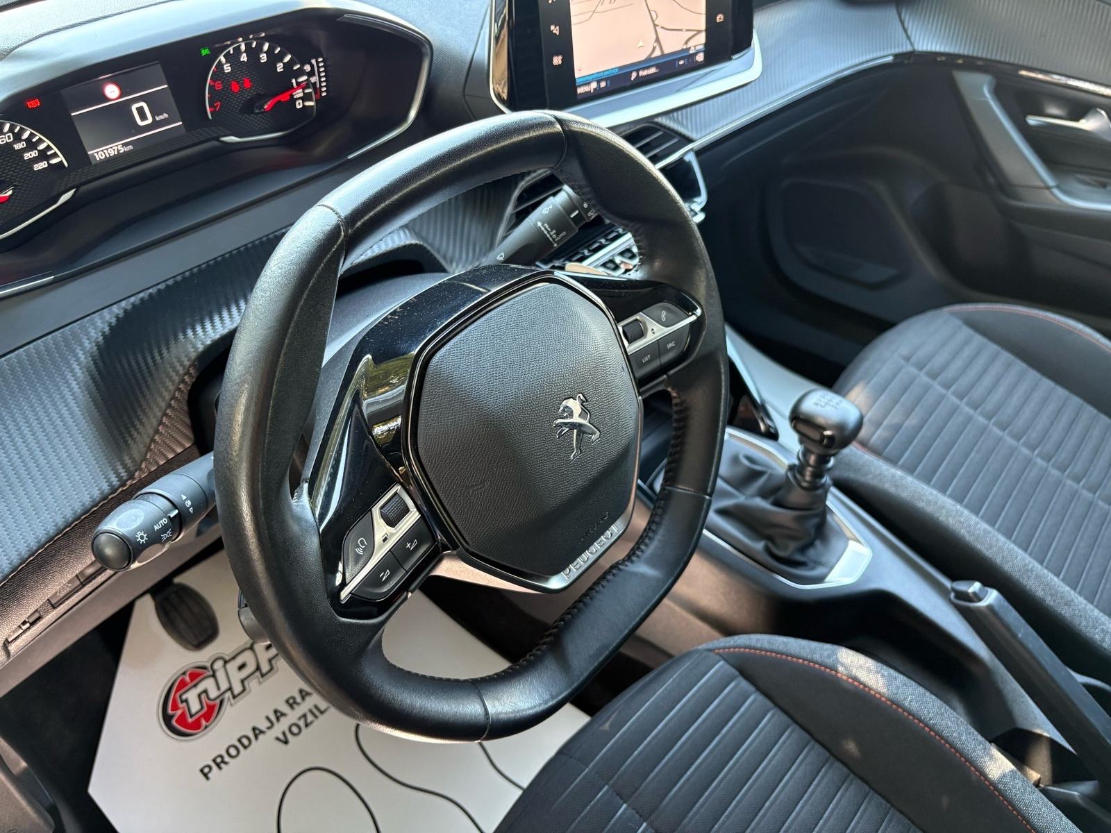 Peugeot 2008 1,5 BlueHDI NAVI - KLIMA - LEASING RATA 204 €, fotografija 10