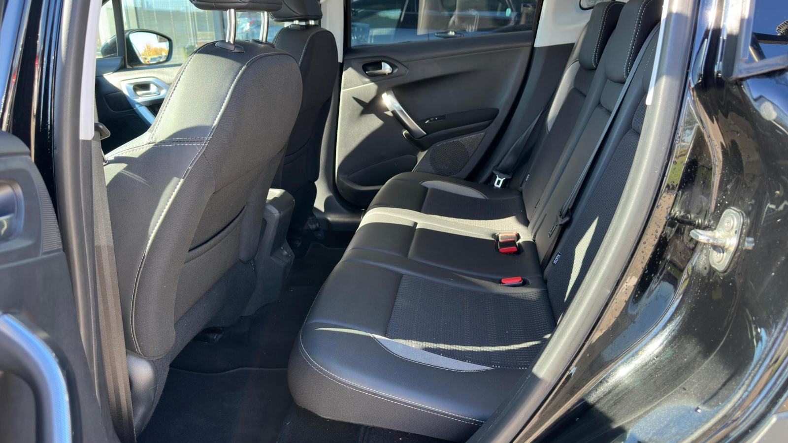 Peugeot 2008 1,5 BlueHDI, fotografija 12
