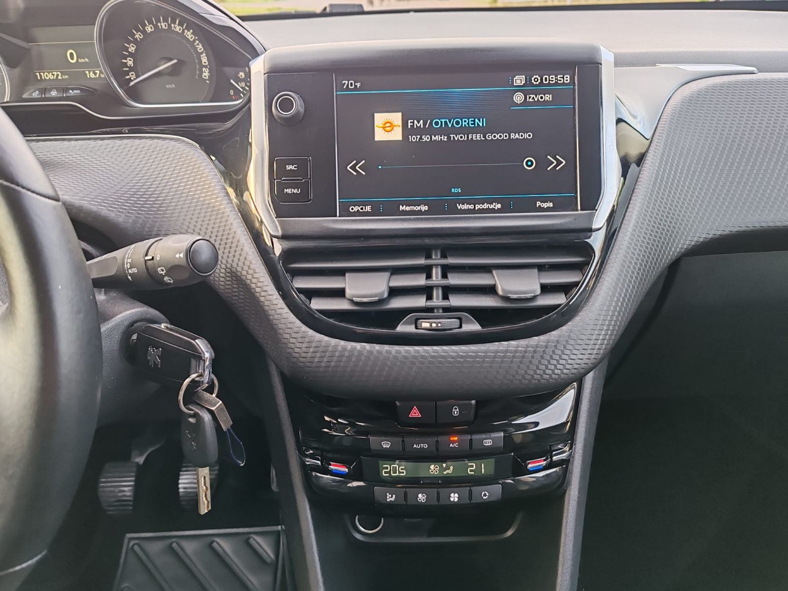 Peugeot 2008 1,5 BlueHDI. 2019 god, Servisna knjiga, Veliki servis, fotografija 10
