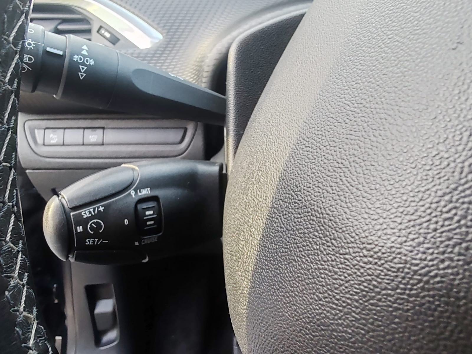 Peugeot 2008 1,5 BlueHDI. 2019 god, Servisna knjiga, Veliki servis, fotografija 13