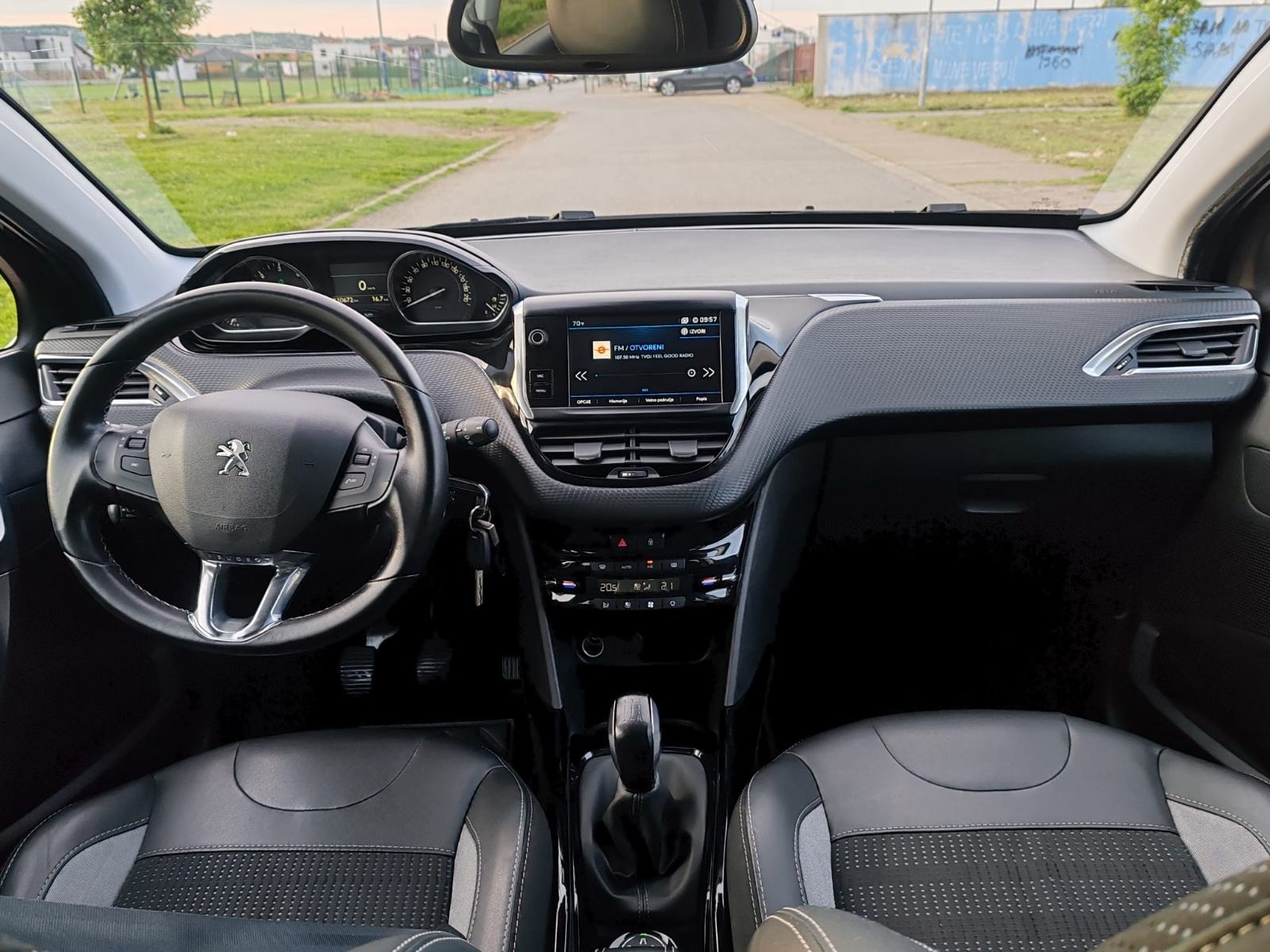 Peugeot 2008 1,5 BlueHDI. 2019 god, Servisna knjiga, Veliki servis, fotografija 15