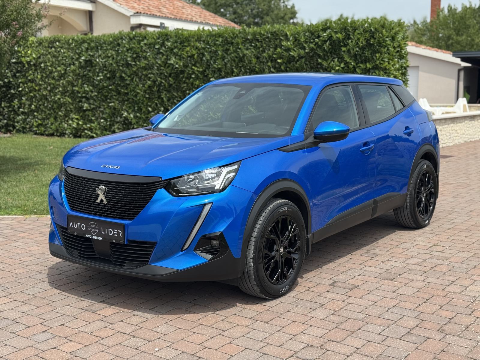 Peugeot 2008 1,5 BlueHDI, fotografija 4