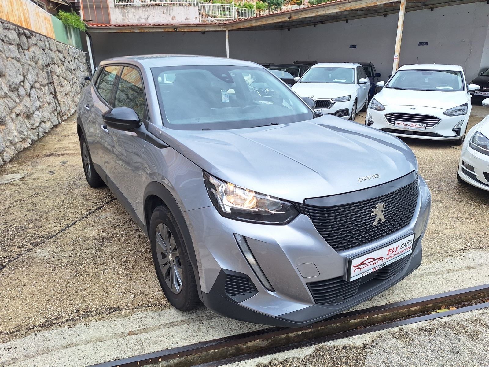 Peugeot 2008 1,5 HDI 110KS LED/NAVI.(NOVI Lanac 8mm)REG.10/2026, fotografija 3