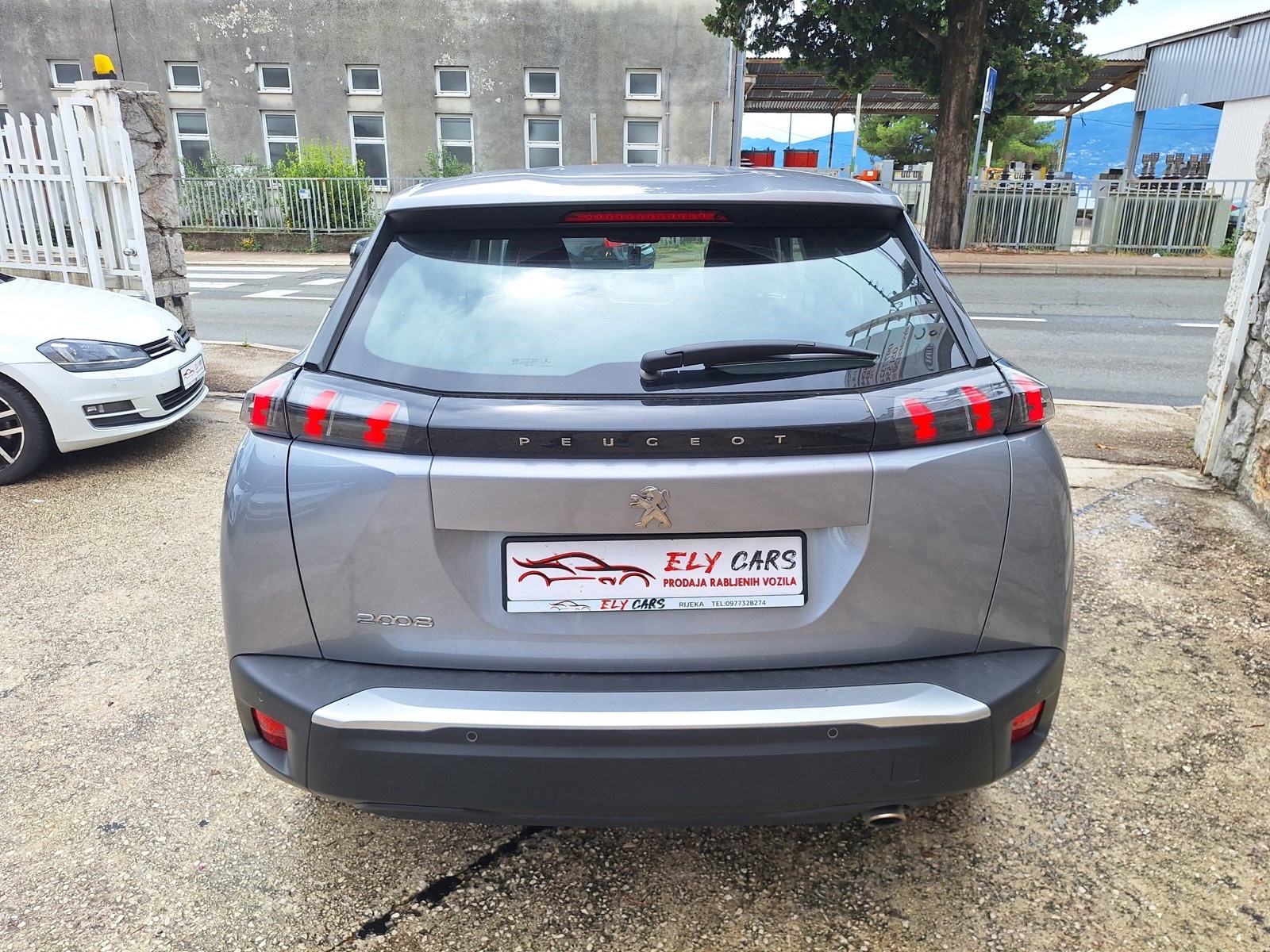 Peugeot 2008 1,5 HDI 110KS LED/NAVI.(NOVI Lanac 8mm)REG.10/2026, fotografija 9