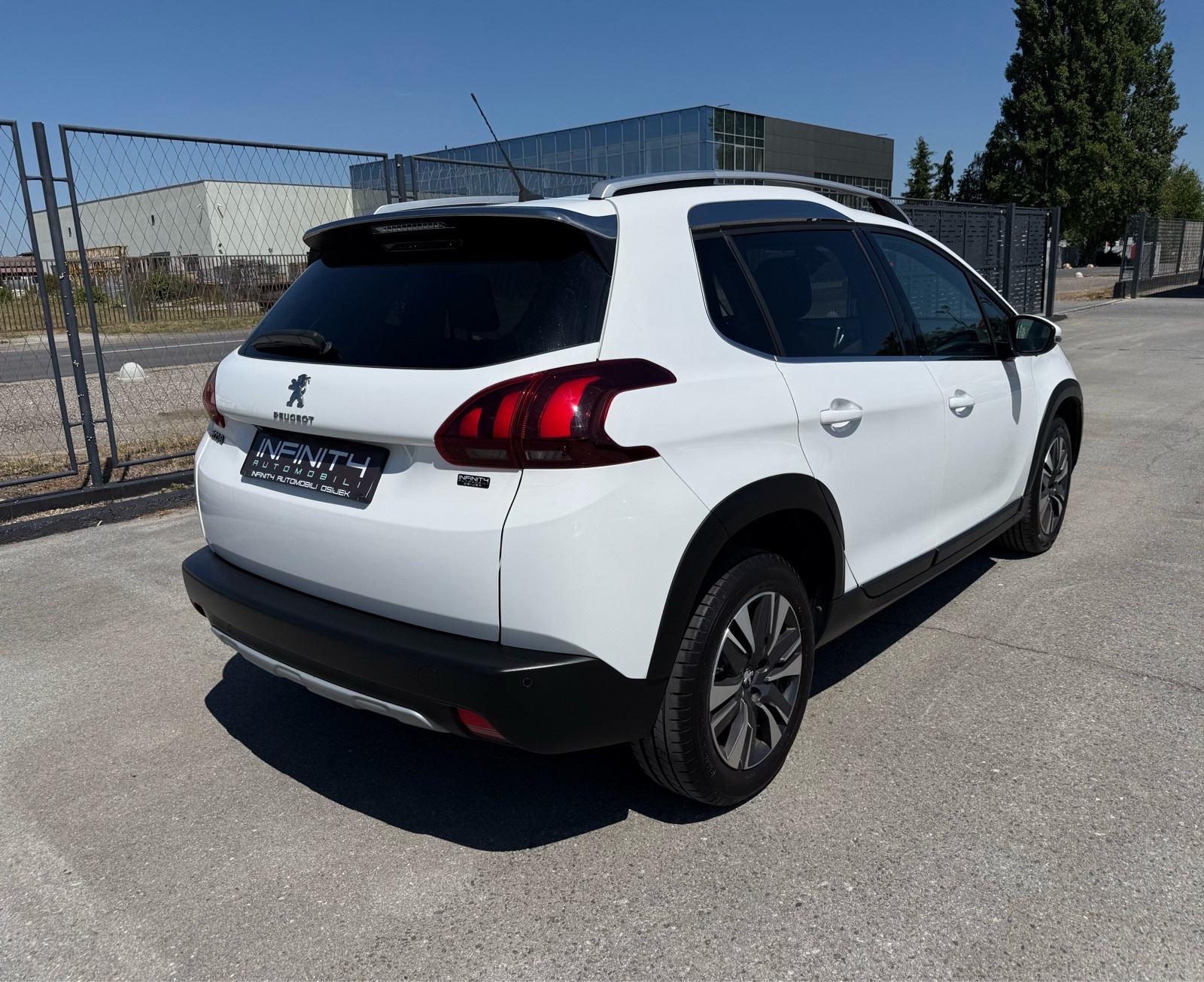 Peugeot 2008 1,5 HDI LEASING BEZ UČEŠĆA, NAVI, PANORAMA, NOVI LANAC, fotografija 8