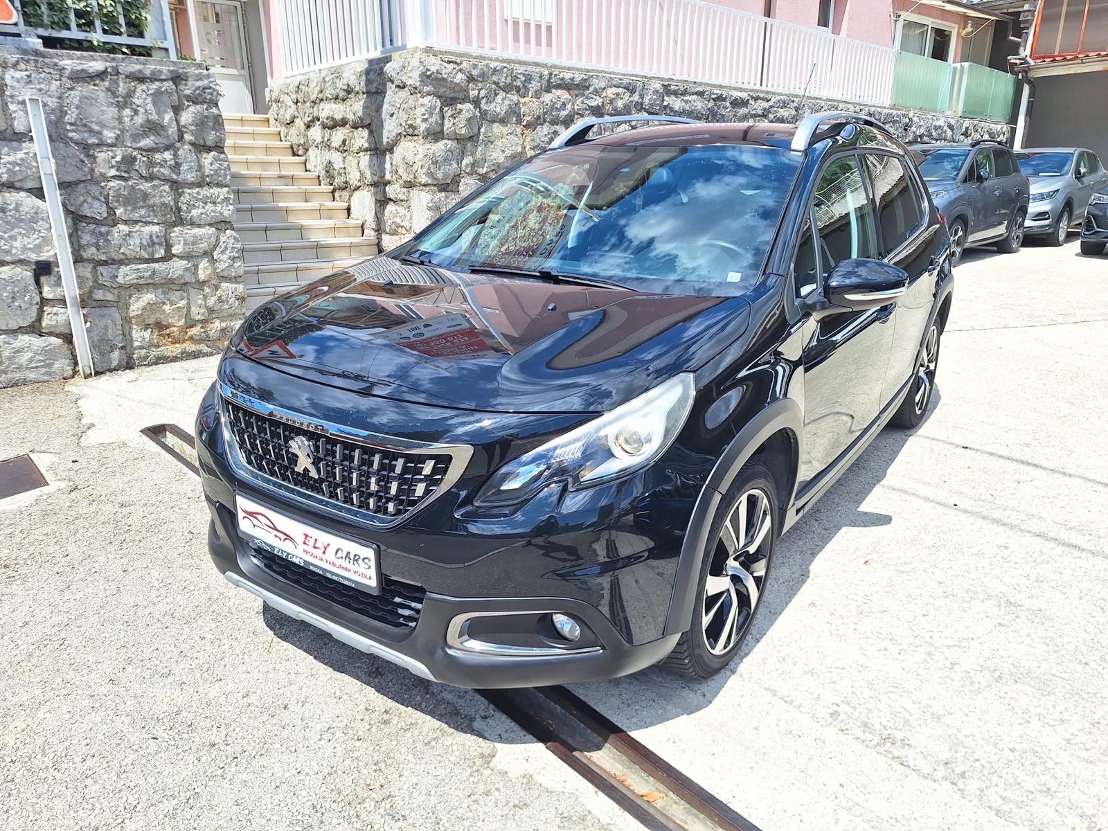 Peugeot 2008 1,6 BlueHDI ALLUR ‼️88.000 Km‼️PARKING KAMERA/NAVIGACIJA, fotografija 2