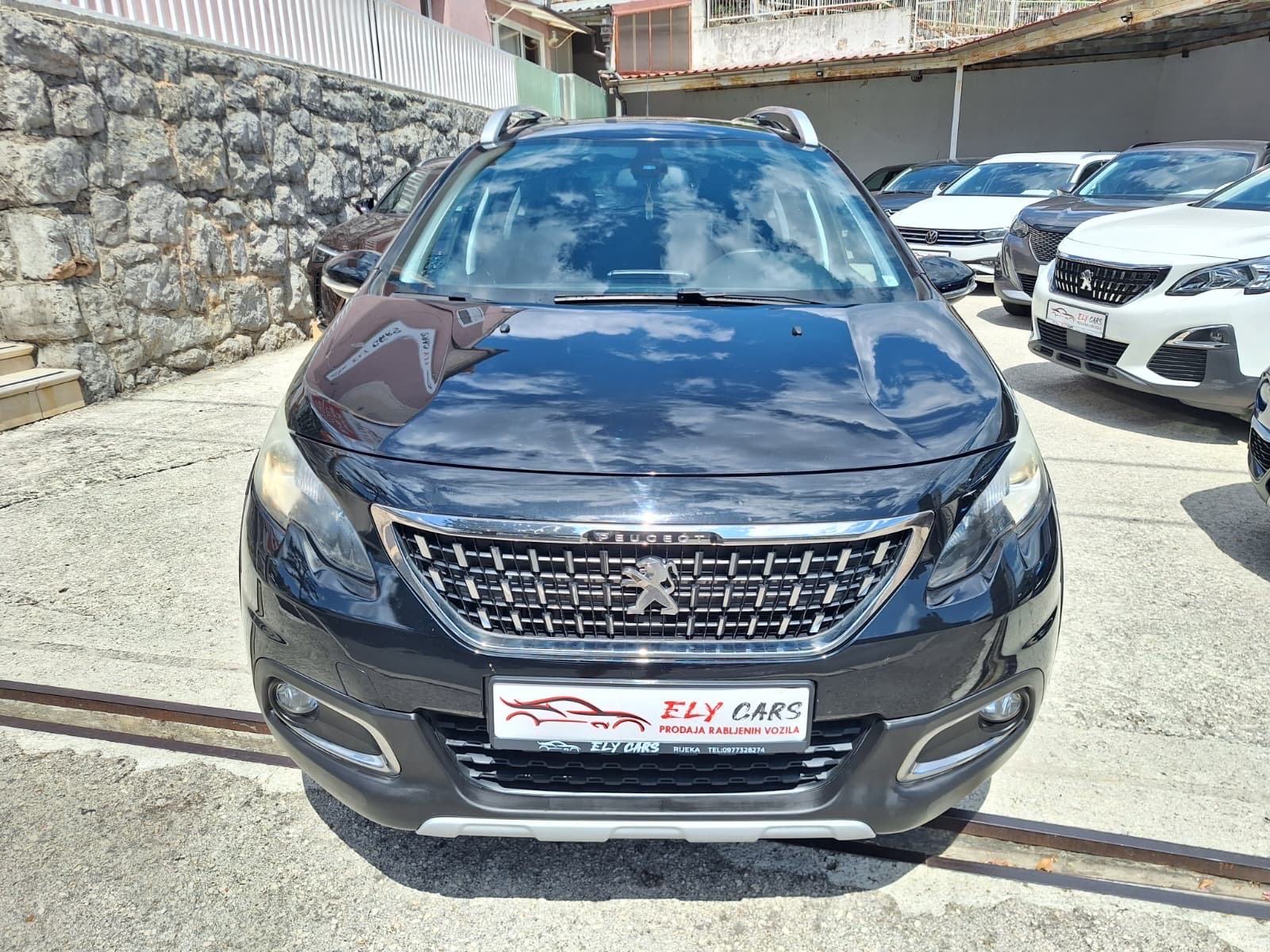 Peugeot 2008 1,6 BlueHDI ALLUR ‼️88.000 Km‼️PARKING KAMERA/NAVIGACIJA, fotografija 8