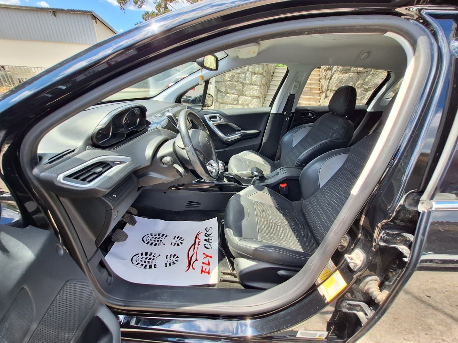 Peugeot 2008 1,6 BlueHDI ALLUR ‼️88.000 Km‼️PARKING KAMERA/NAVIGACIJA, fotografija 11