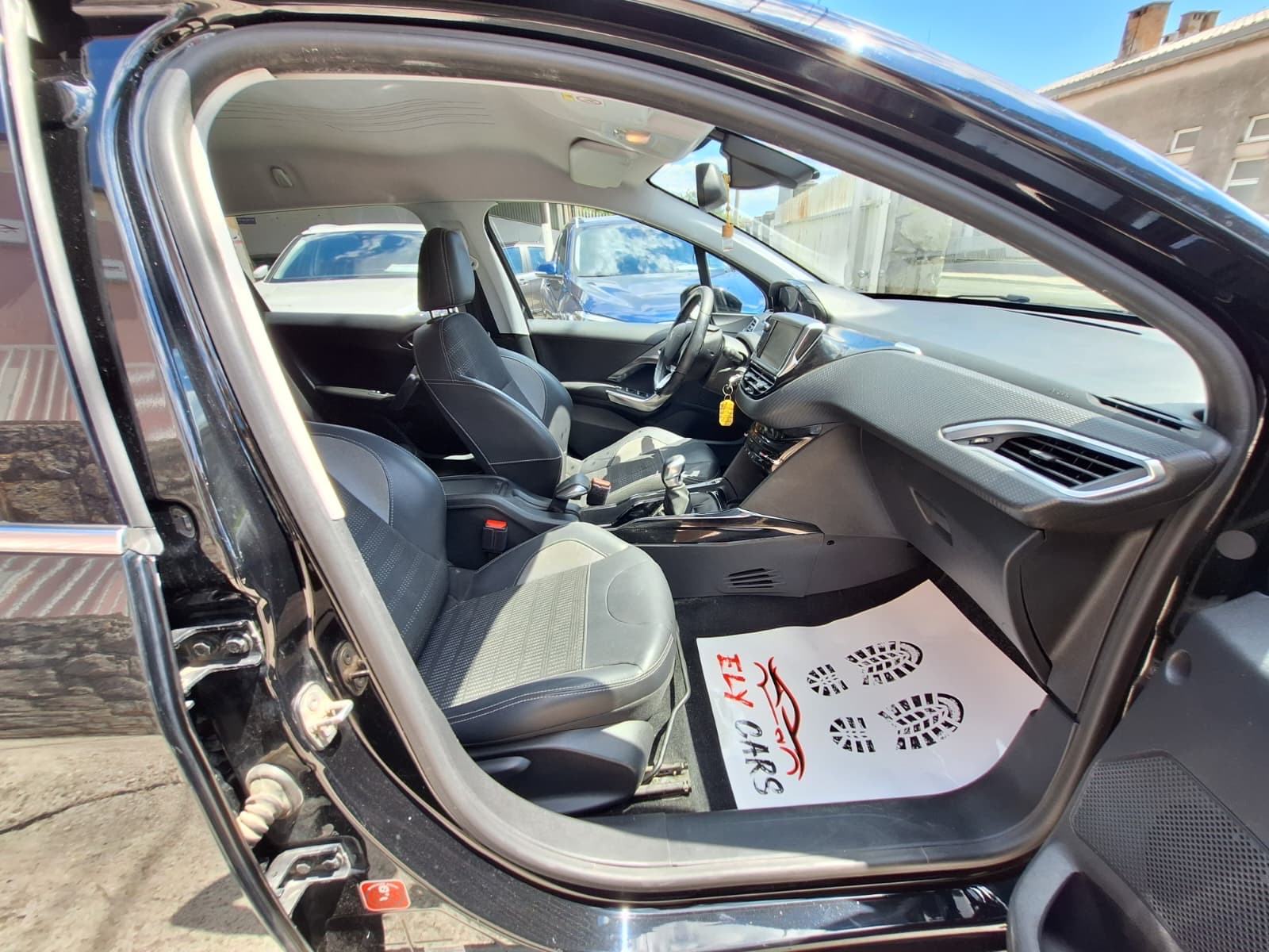 Peugeot 2008 1,6 BlueHDI ALLUR ‼️88.000 Km‼️PARKING KAMERA/NAVIGACIJA, fotografija 16