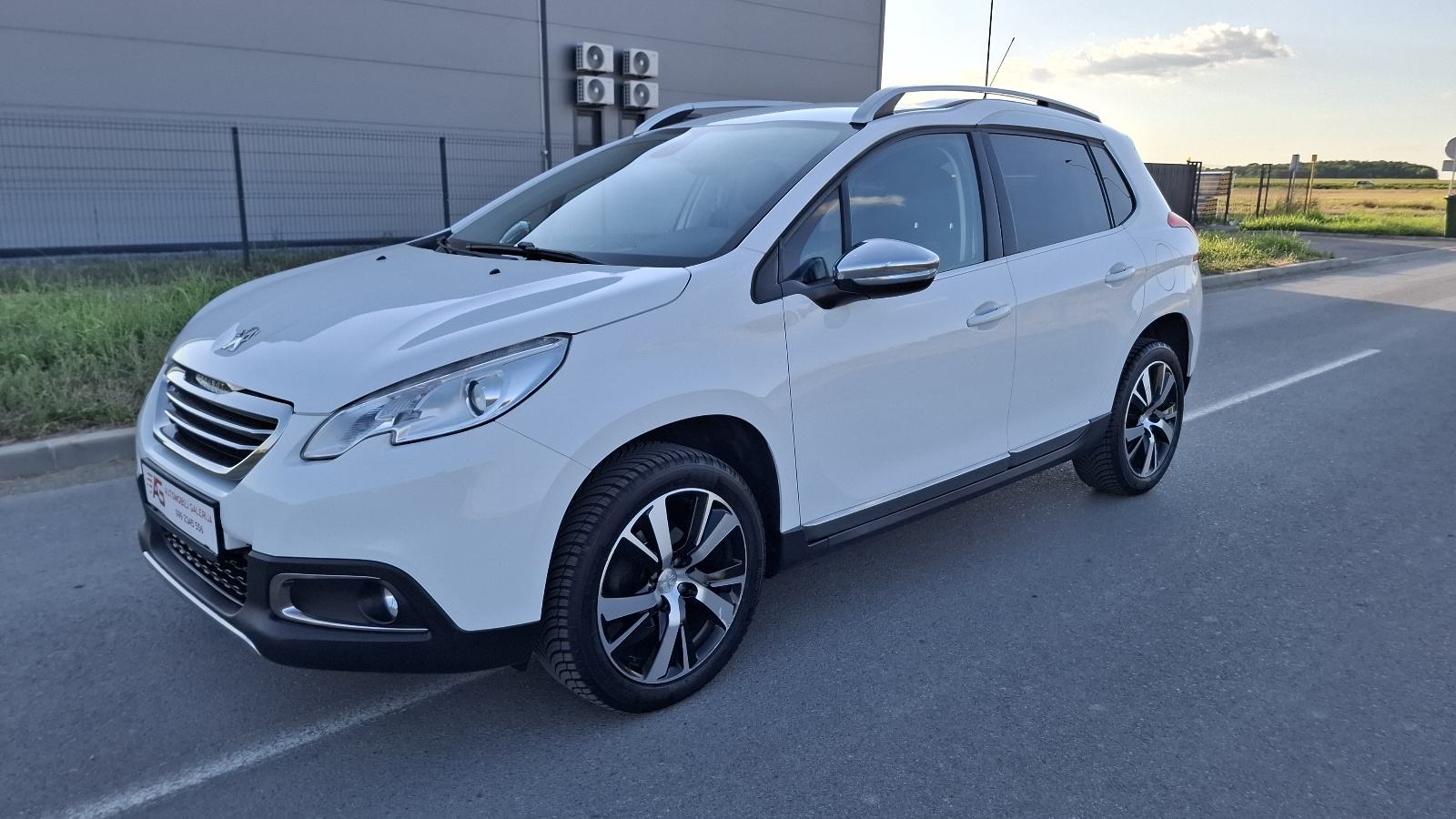 Peugeot 2008 1,6 BlueHDI ALLURE, fotografija 8