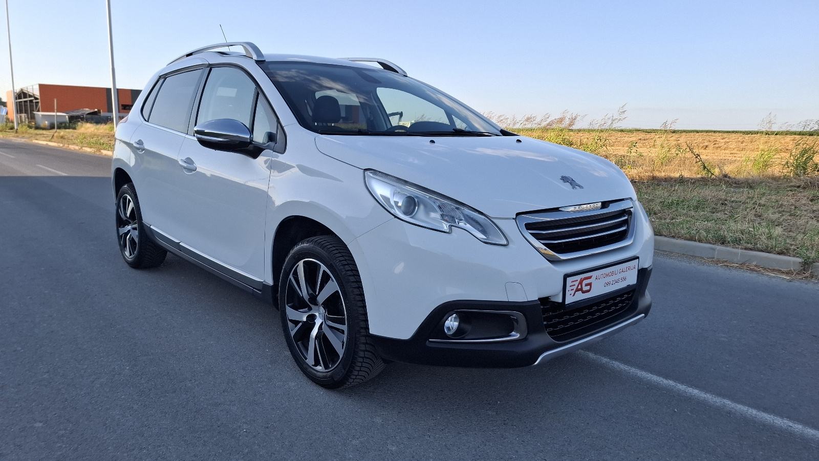 Peugeot 2008 1,6 BlueHDI ALLURE, fotografija 11