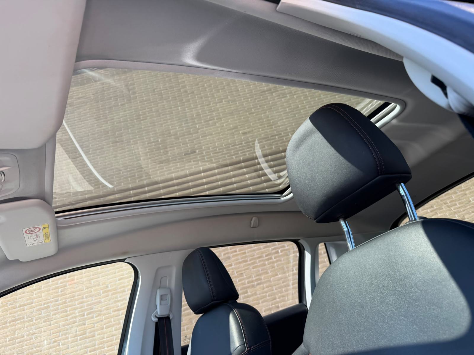 Peugeot 2008 1,6 BlueHDI - GT LINE -, fotografija 16