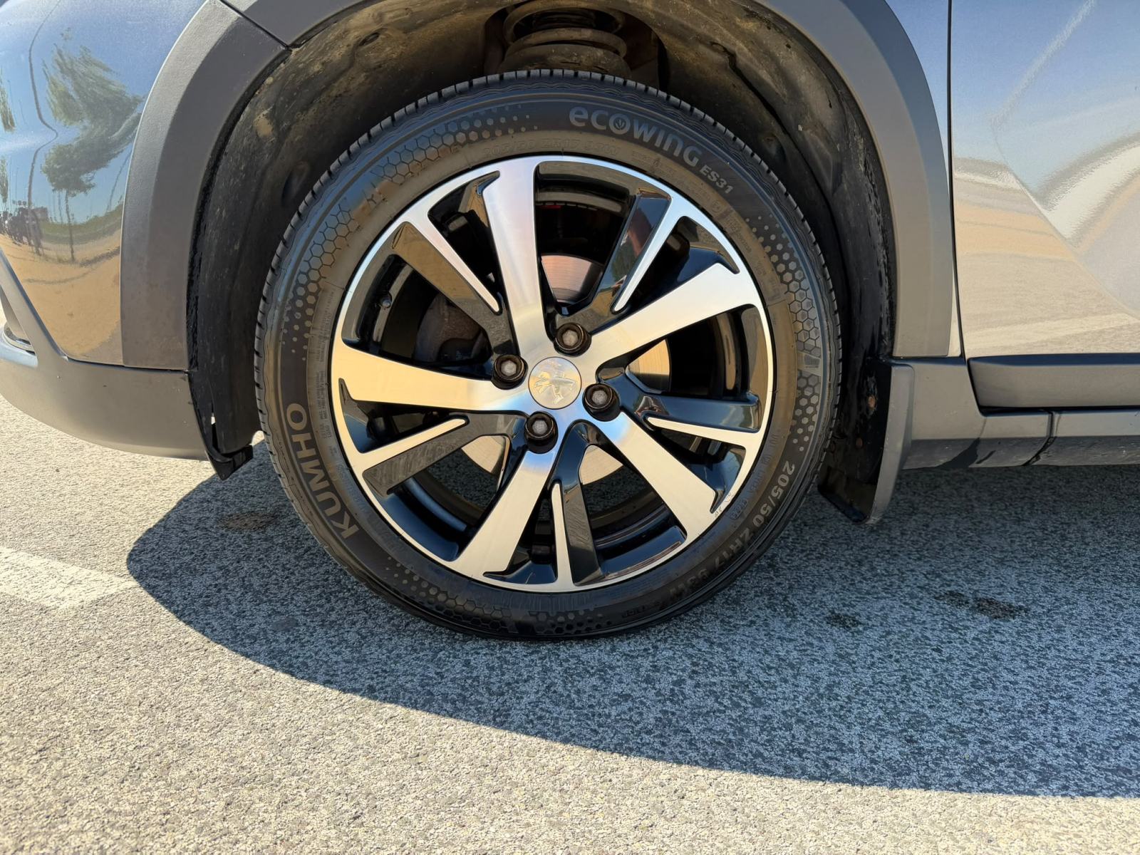 Peugeot 2008 1,6 BlueHDI - GT LINE -, fotografija 19