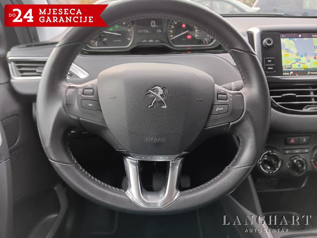 Peugeot 2008 1,6 BlueHDI,Navi,Velike Servis, LEASING BEZ UČEŠĆA !, fotografija 11