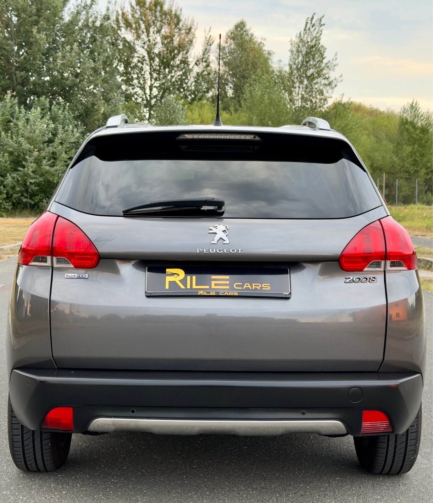 Peugeot 2008 1,6 BlueHDI | PDC | ALU | Veliki servis | TOP stanje!, fotografija 8