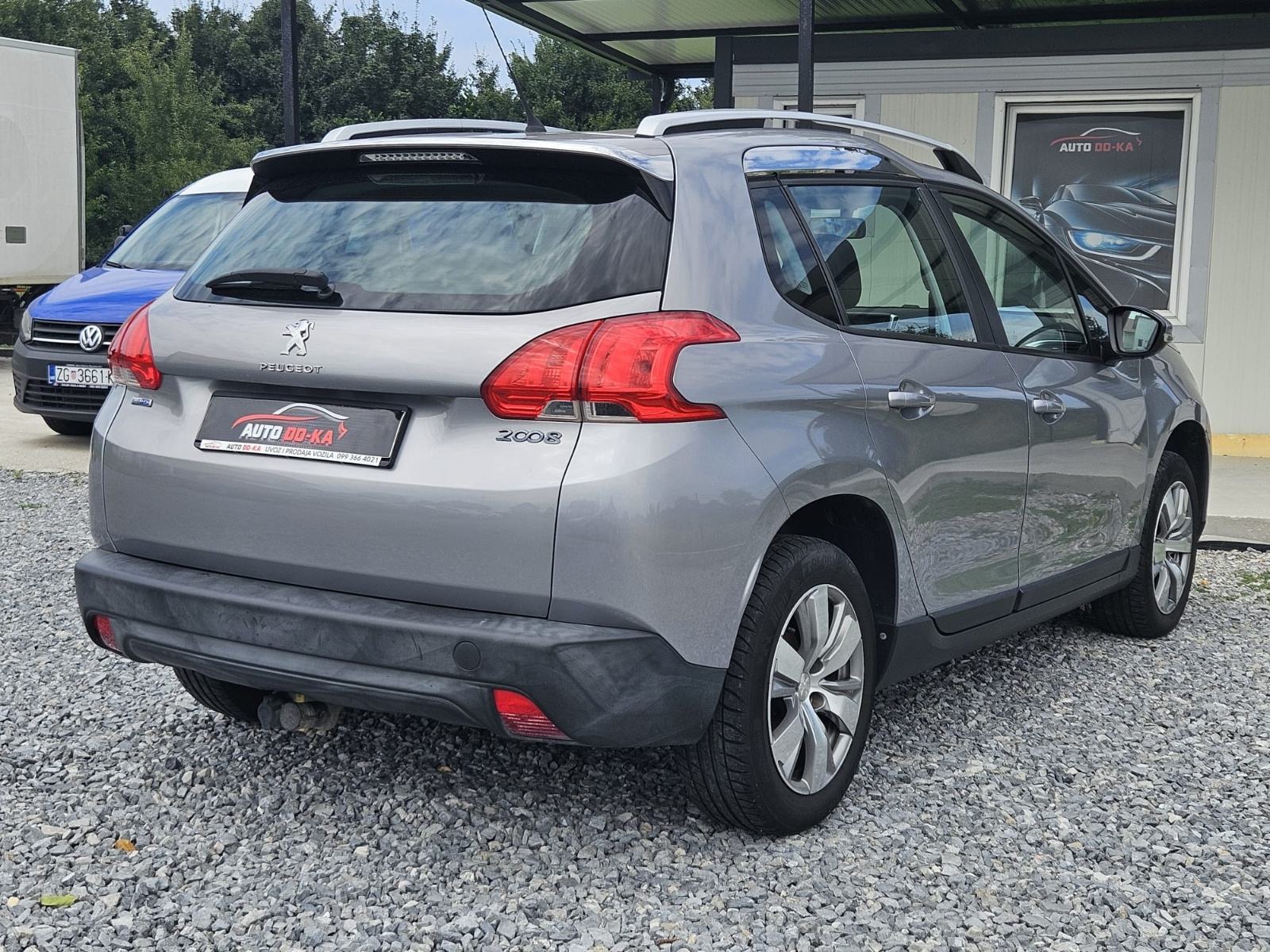Peugeot 2008 1,6 BlueHDI, fotografija 4