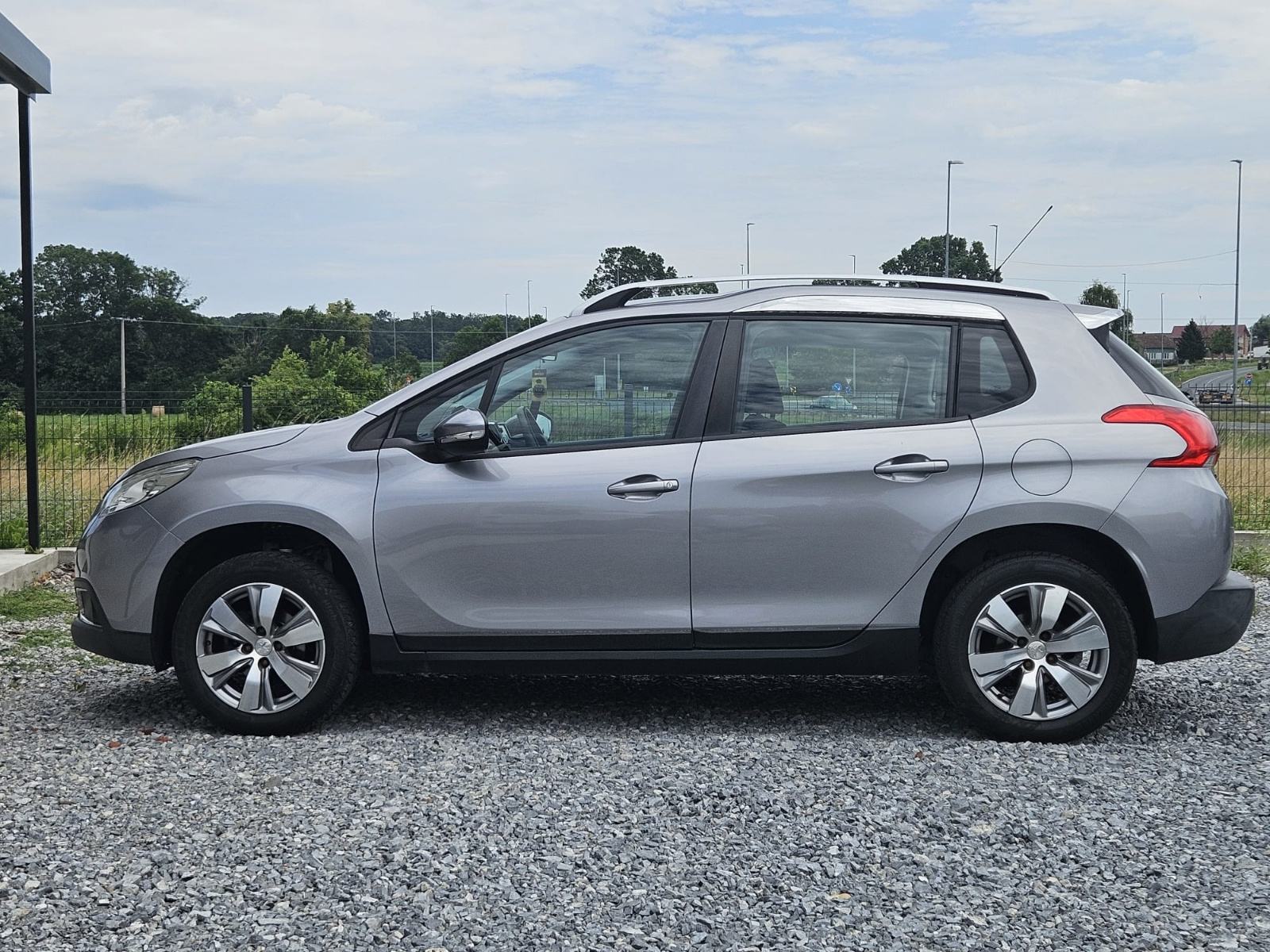 Peugeot 2008 1,6 BlueHDI, fotografija 7