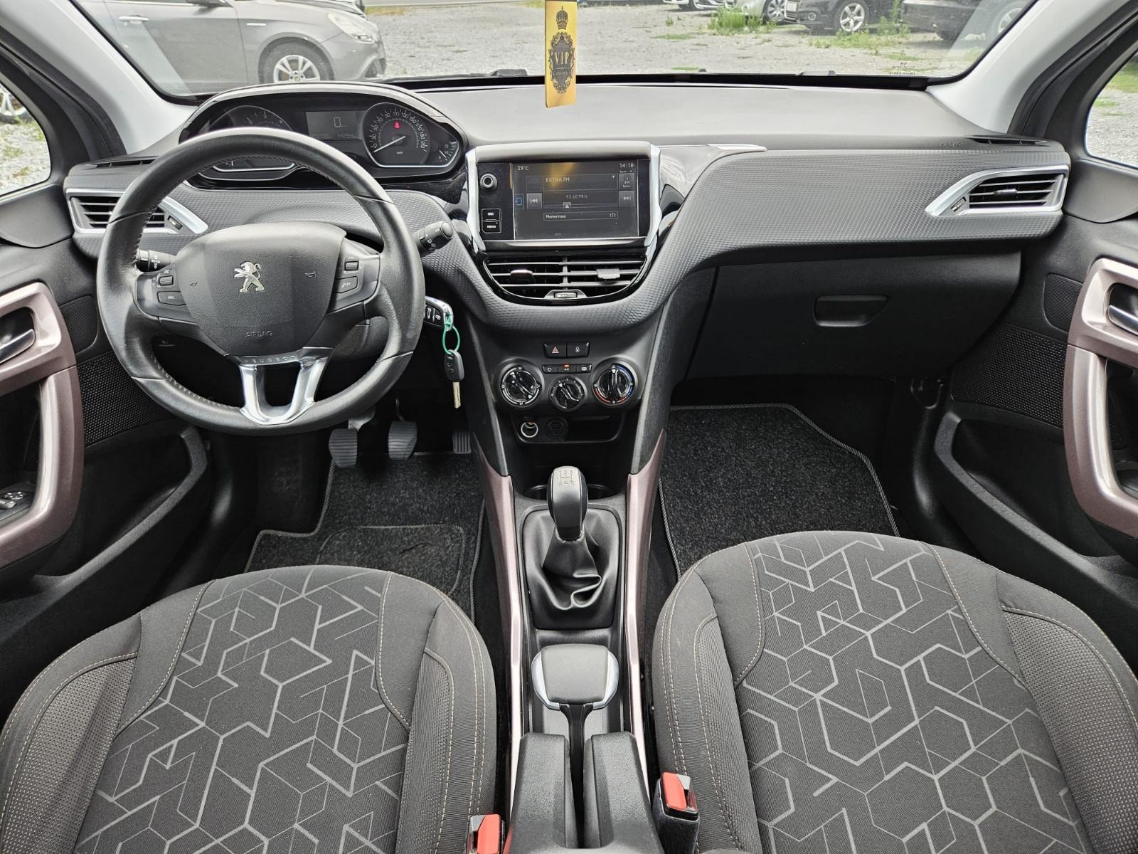 Peugeot 2008 1,6 BlueHDI, fotografija 16