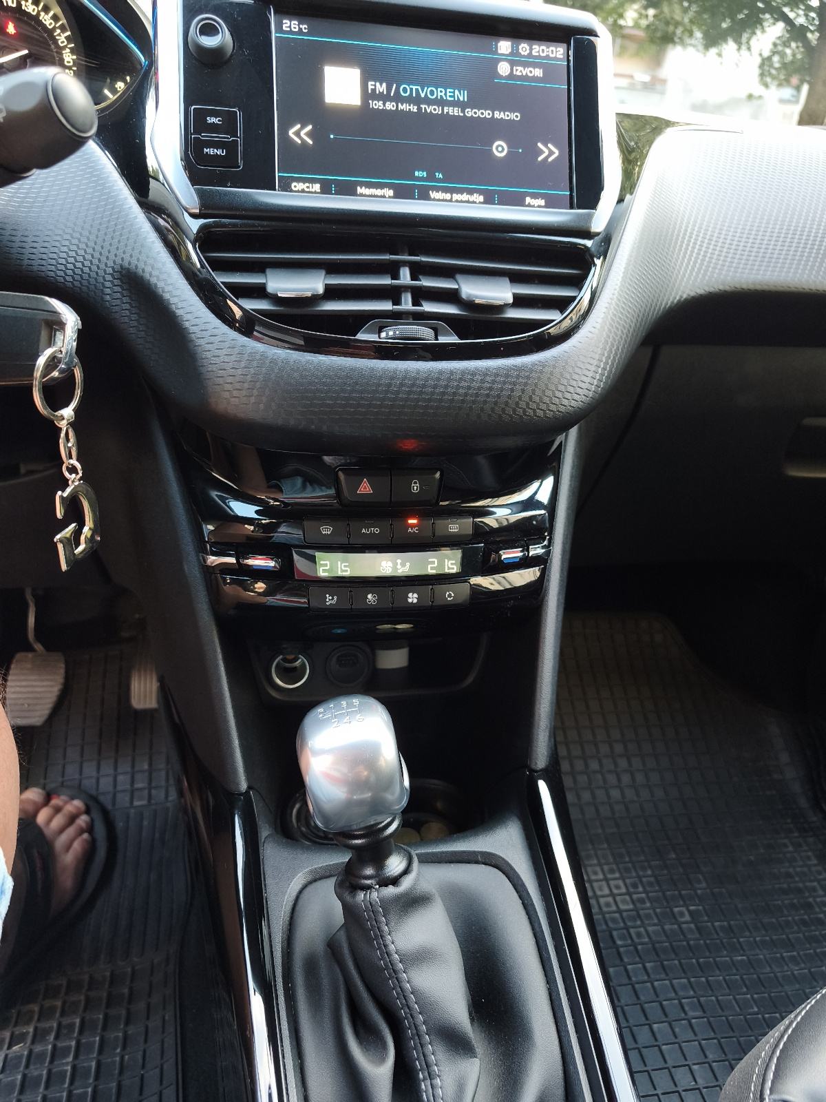 Peugeot 2008 1,5 BlueHDI, fotografija 9
