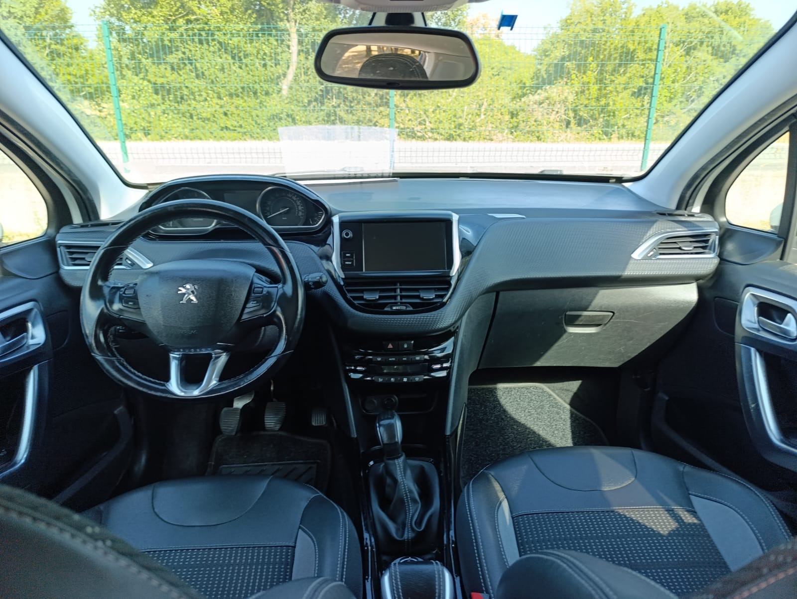 Peugeot 2008 1,6 BlueHDI, fotografija 5