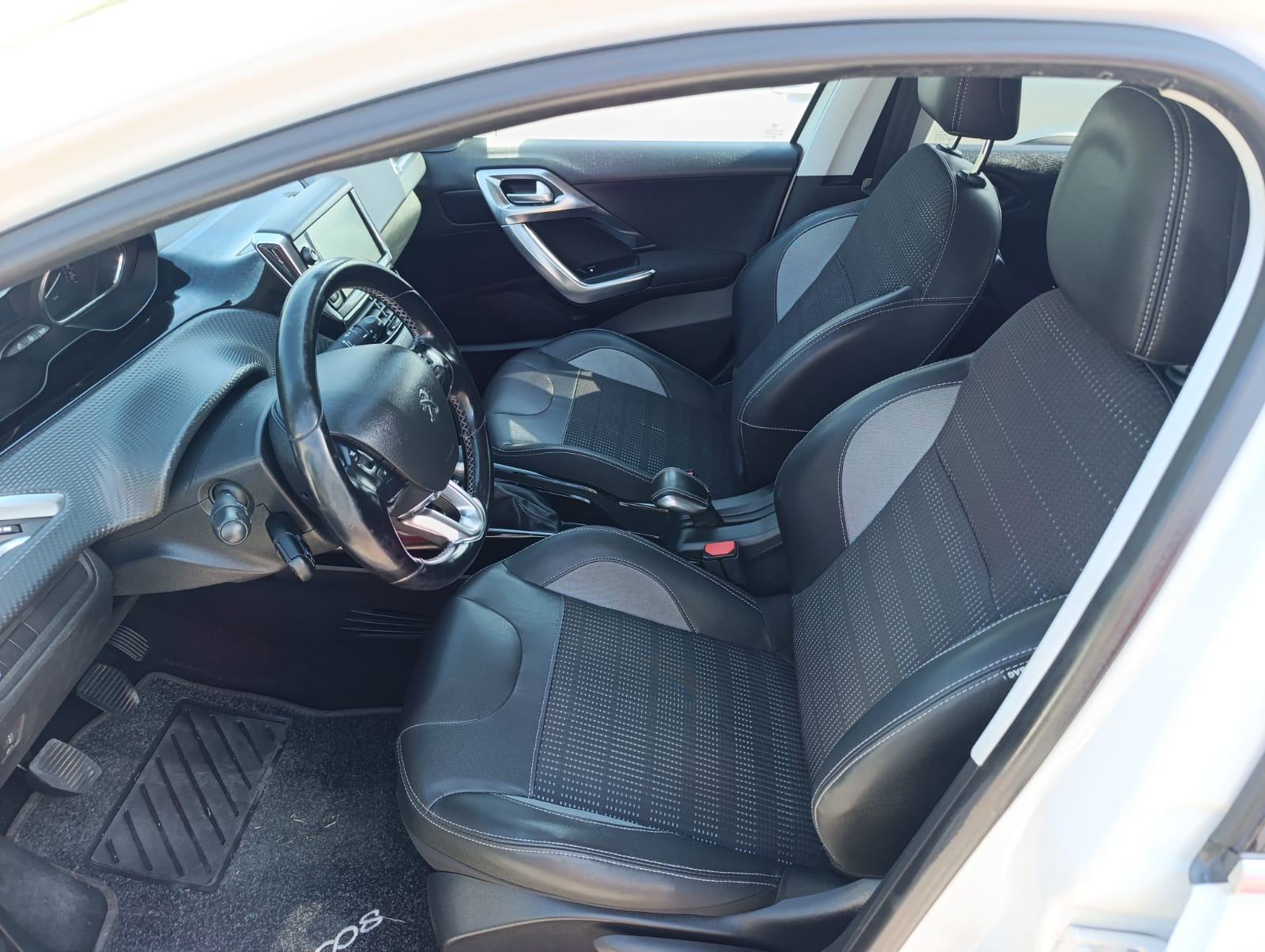 Peugeot 2008 1,6 BlueHDI, fotografija 6