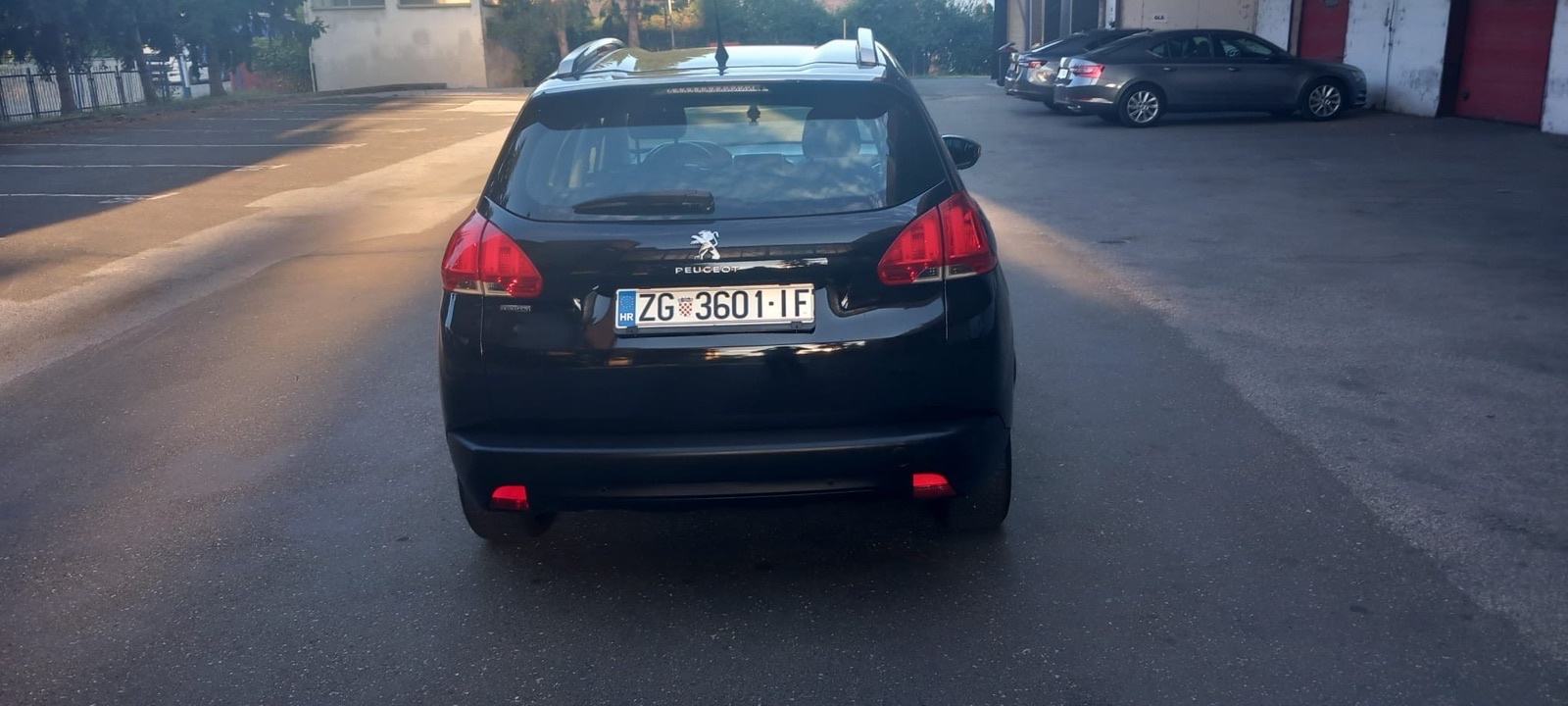 Peugeot 2008 1,6 BlueHDI, fotografija 3