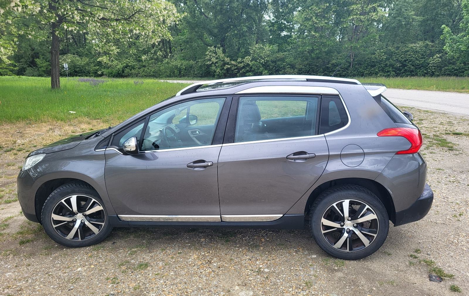 Peugeot 2008 1,6 e-HDi, novoregistriran, fotografija 3