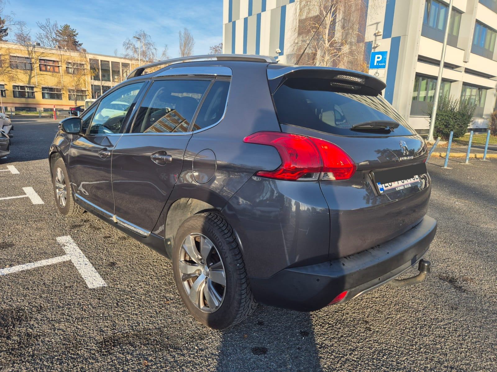 Peugeot 2008 1,6 e-HDi - allure - PANORAMA - TEMPOMAT, fotografija 4