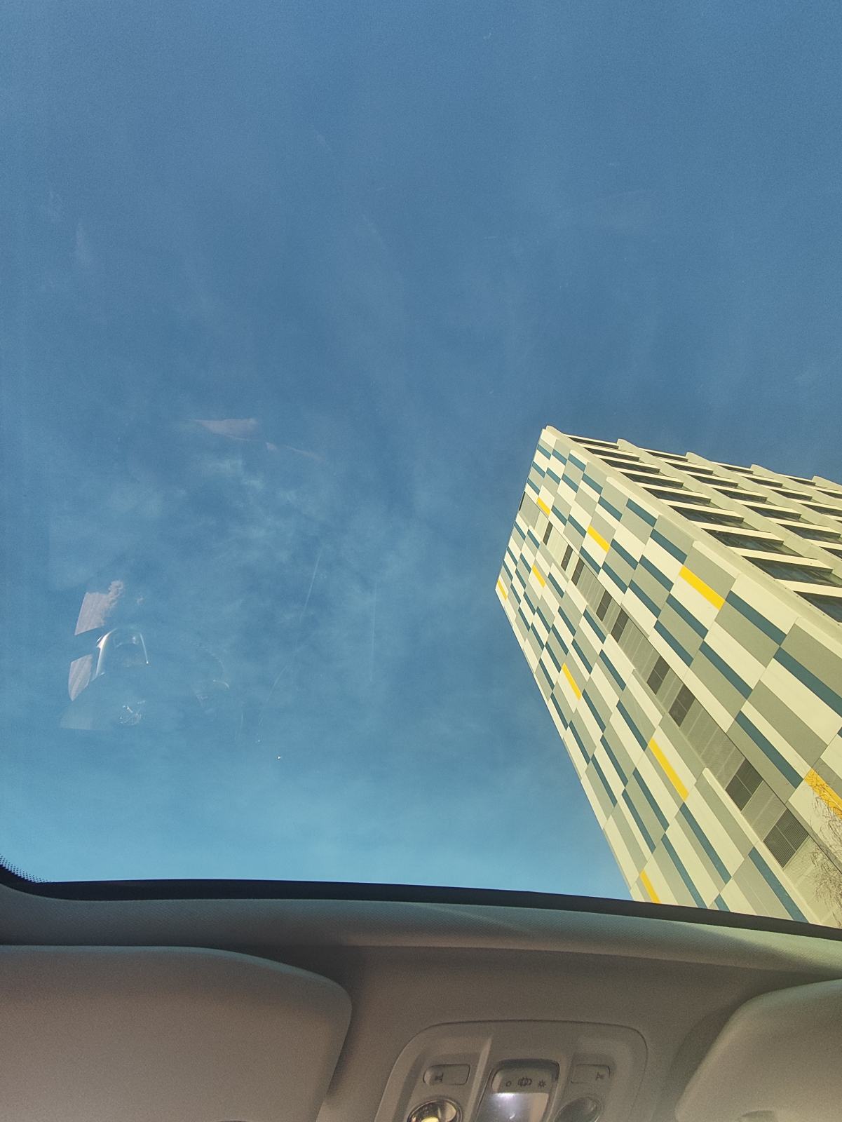 Peugeot 2008 1,6 e-HDi - allure - PANORAMA - TEMPOMAT, fotografija 15