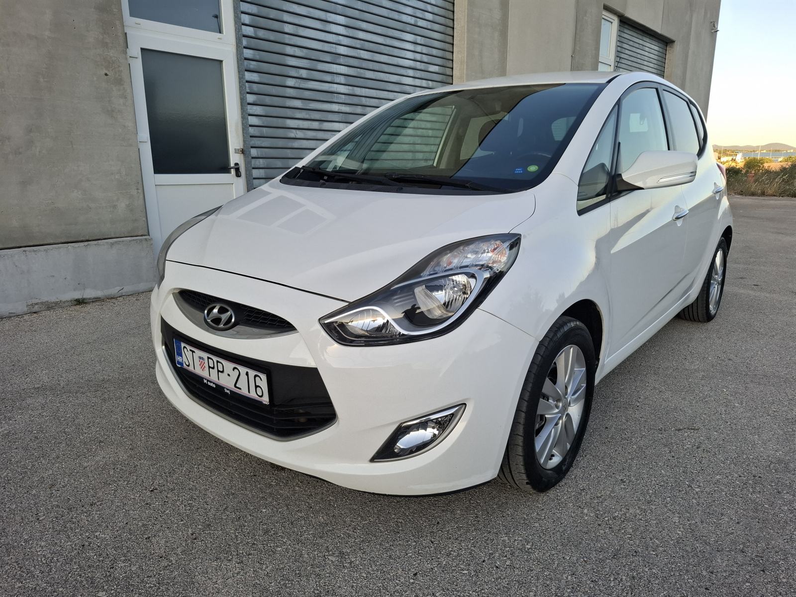 Hyundai ix20 1.6crdi Navigacija. Park kamera, fotografija 2