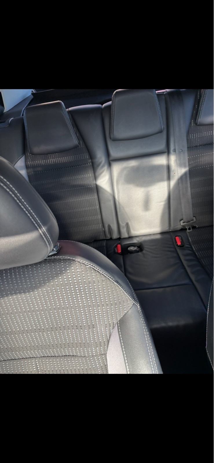 Peugeot 2008 1,6 e-HDi, fotografija 8