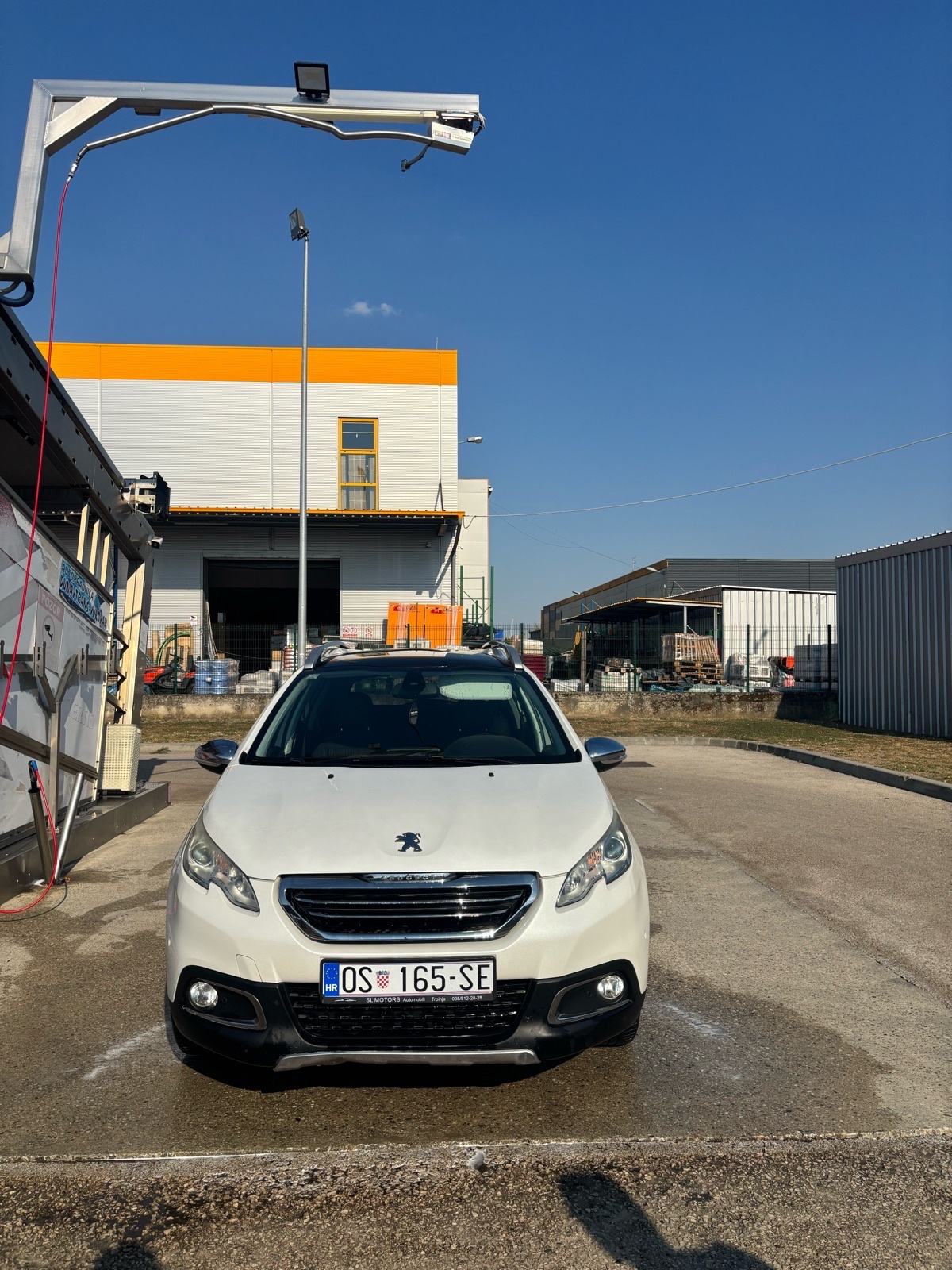 Peugeot 2008 1,6 e-HDi, fotografija 1