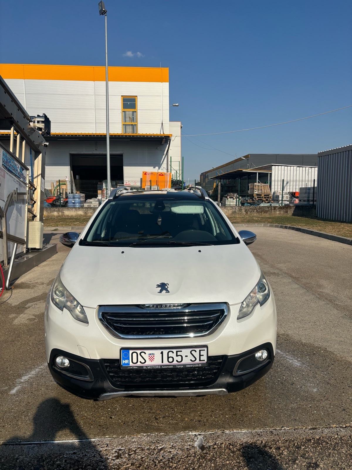 Peugeot 2008 1,6 e-HDi, fotografija 2