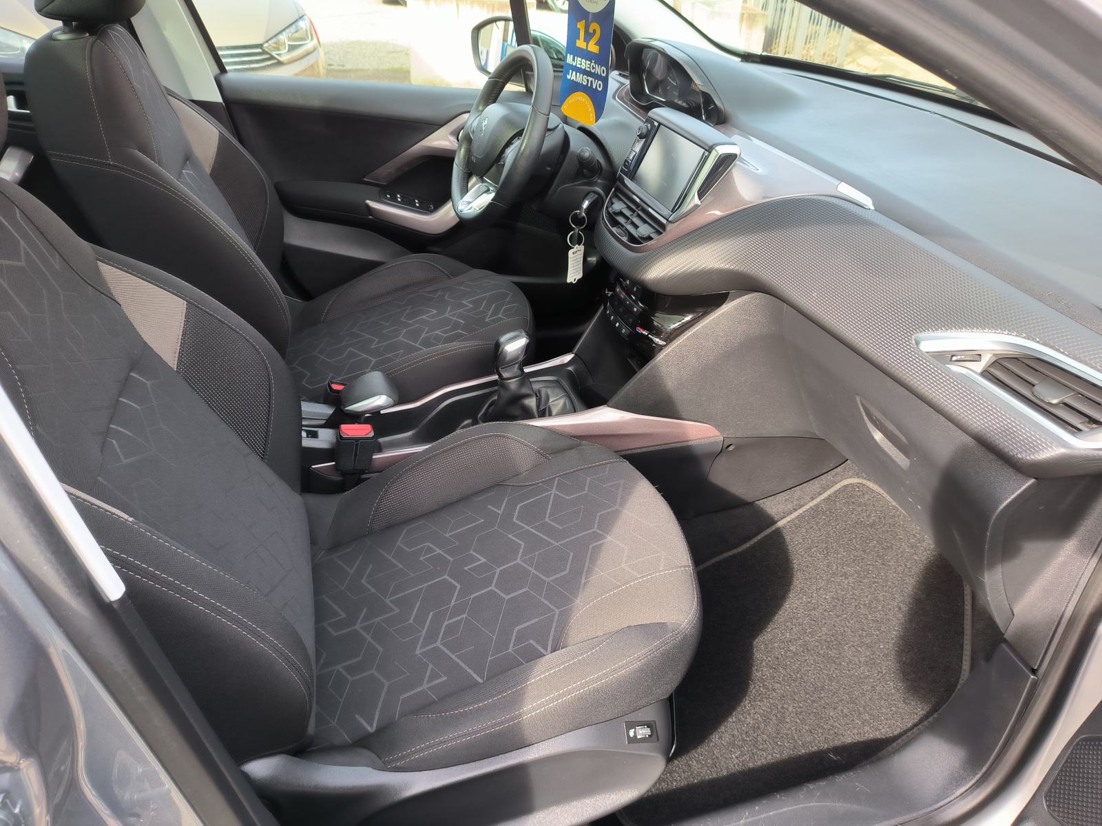 Peugeot 2008 1,6 e-HDi STYLE, V. SERVIS, SERVISNA, JAMSTVO, REG. 1 GOD, fotografija 12
