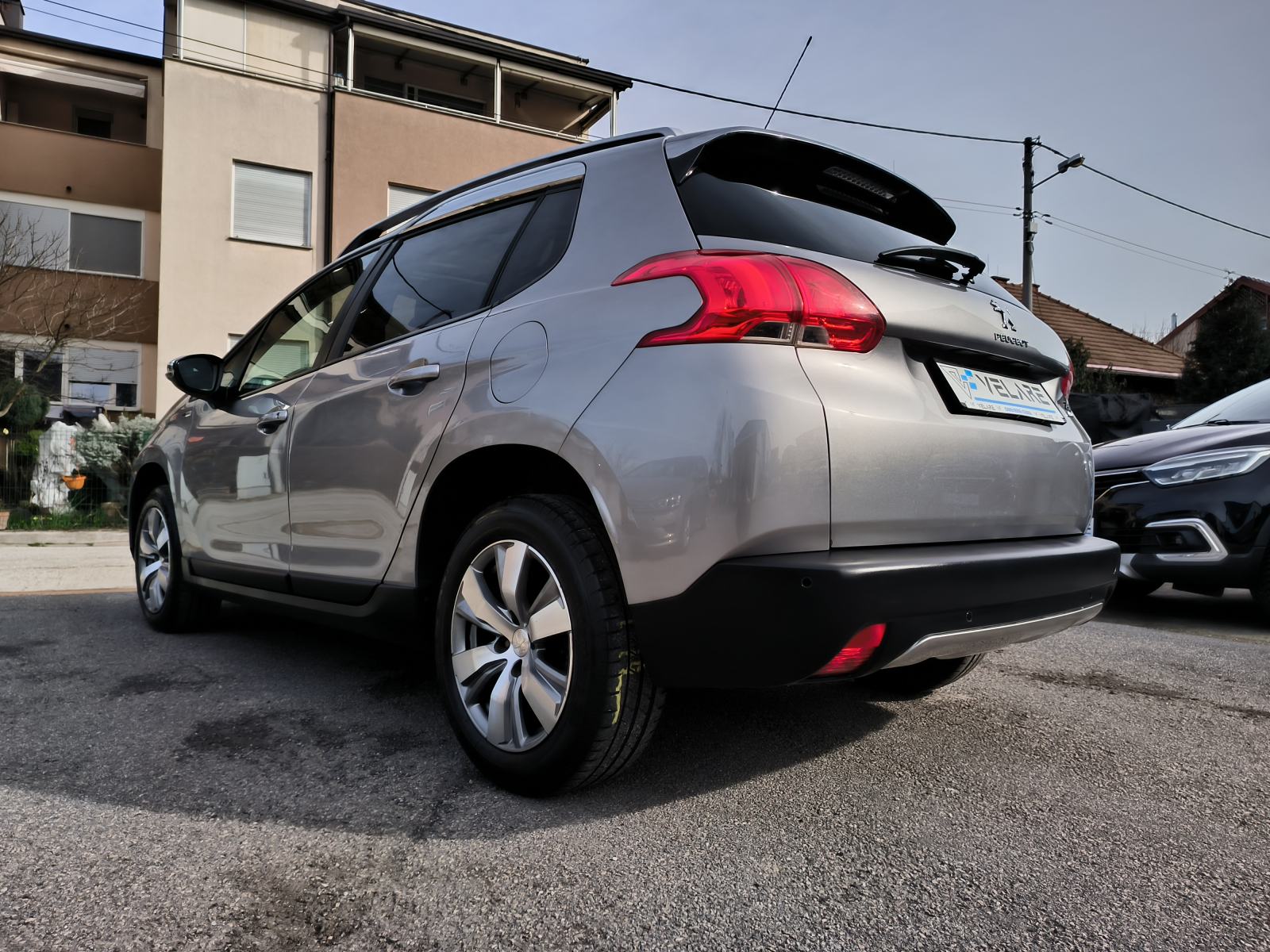 Peugeot 2008 1,6 e-HDi STYLE, V. SERVIS, SERVISNA, JAMSTVO, REG. 1 GOD, fotografija 5