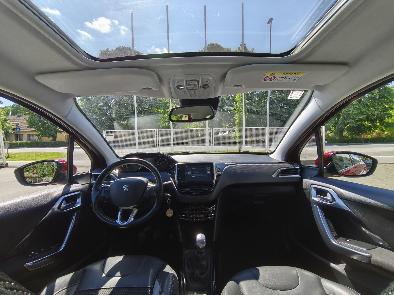 Peugeot 2008 1,6 HDI 88KW 6 BRZINA KAMERA PANORAMA KOŽA KROM LED ECO, fotografija 12