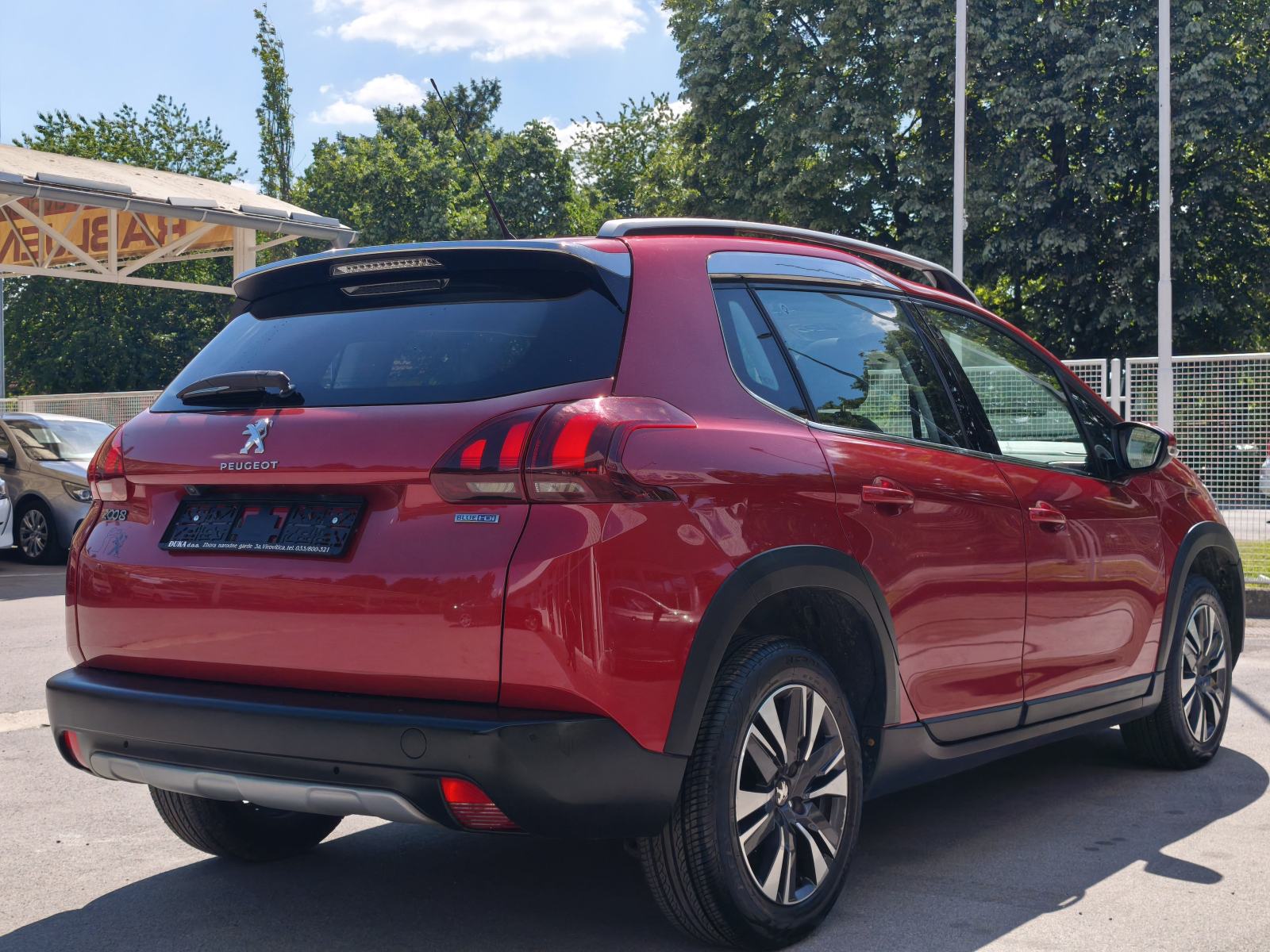 Peugeot 2008 1,6 HDI 88KW 6 BRZINA KAMERA PANORAMA KOŽA KROM LED ECO, fotografija 17