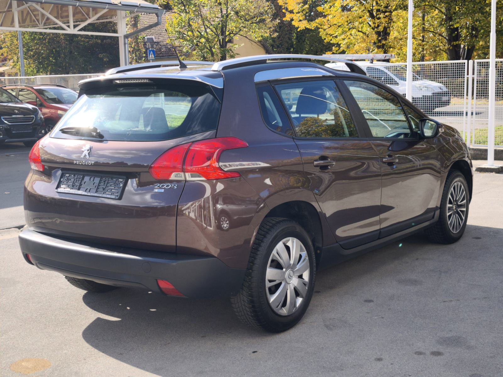Peugeot 2008 1,6 HDI AUTOMATIK TEMPOMAT PUTNI KOMP ECO KOŽNI VOLAN, fotografija 12